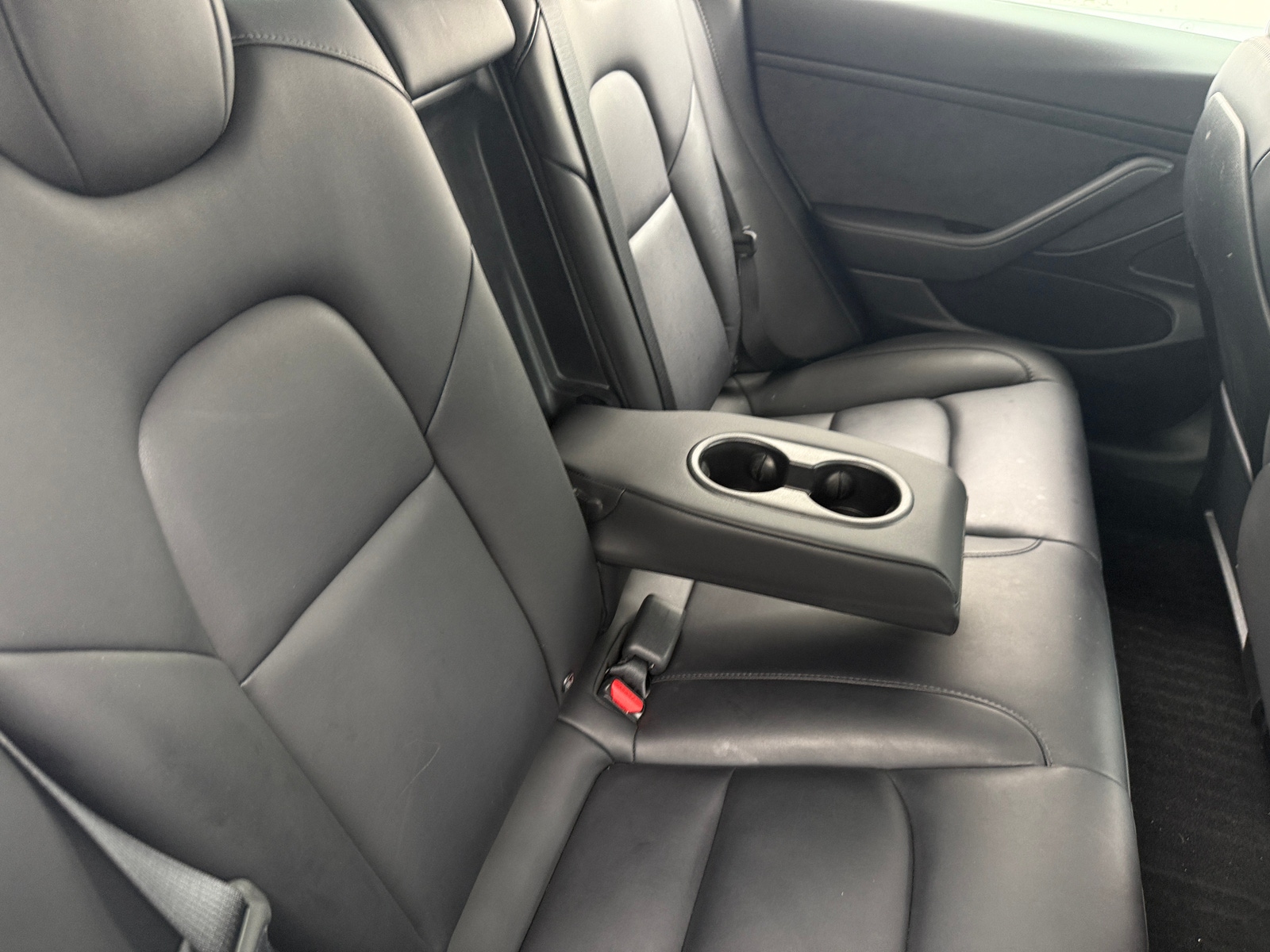 Thumbnail: 2020 Tesla Model 3 - 4