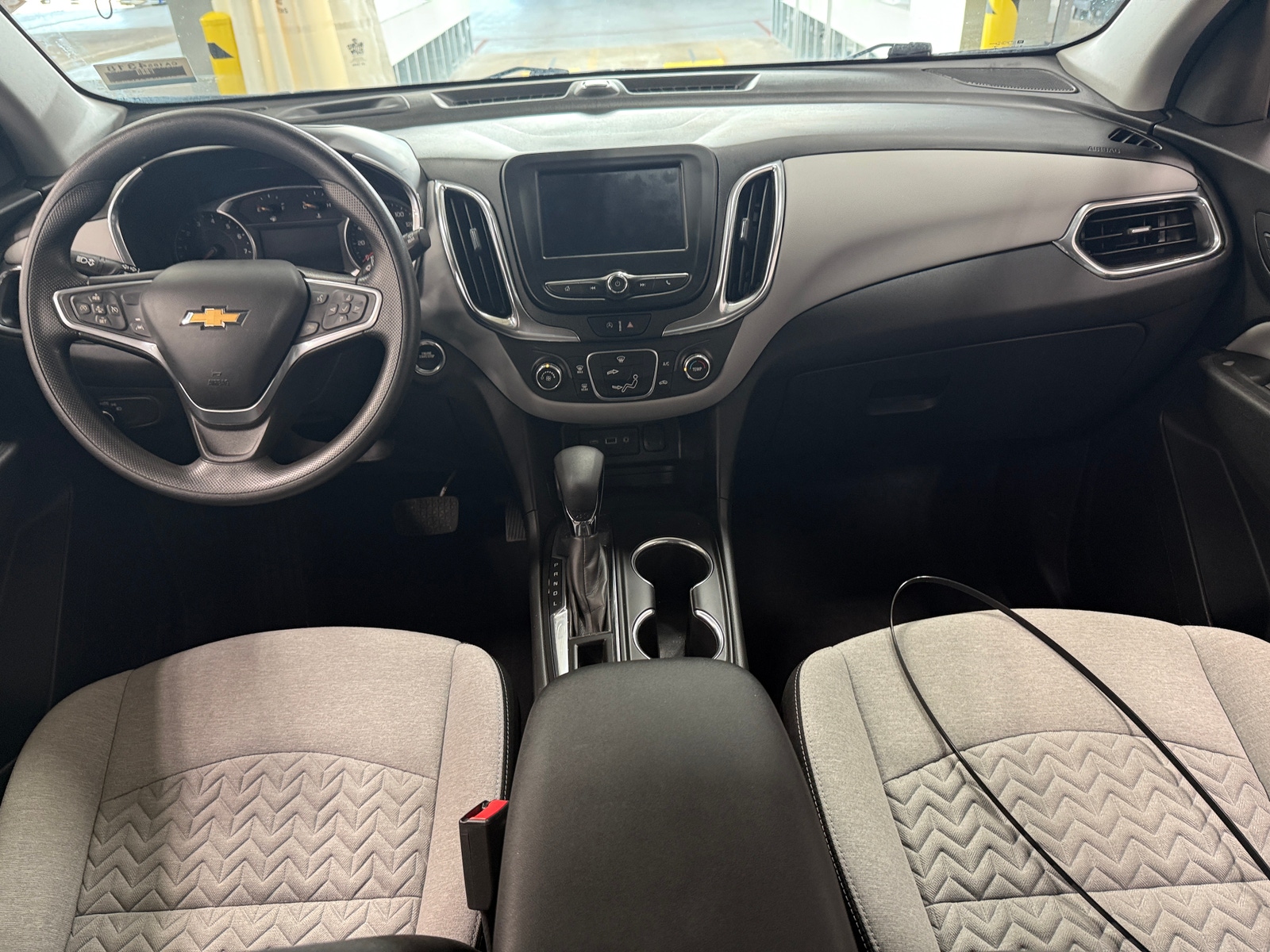 Thumbnail: 2022 Chevrolet Equinox - 3