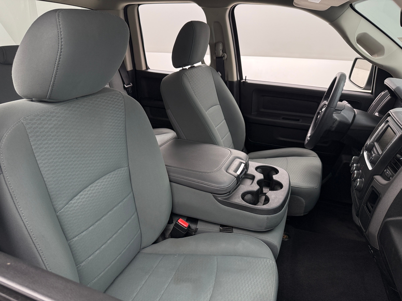 Thumbnail: 2019 RAM 1500 Classic - 2