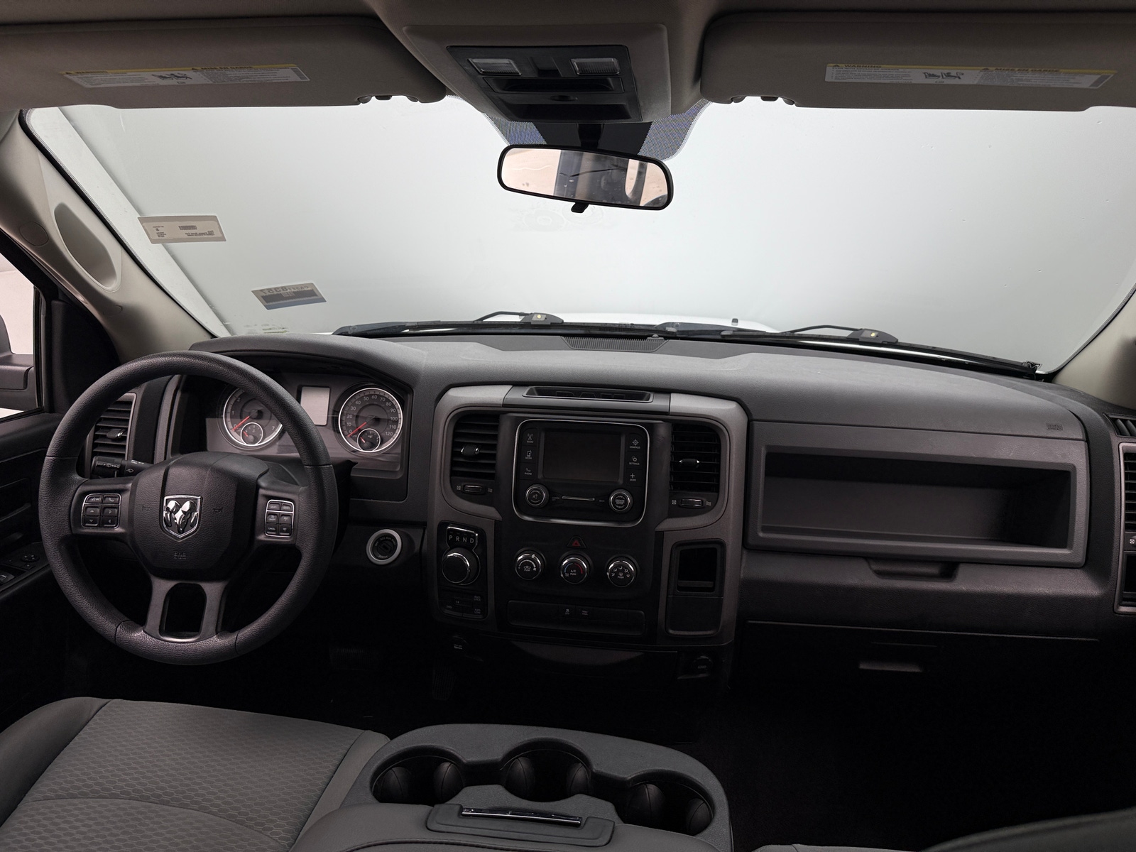 Thumbnail: 2019 RAM 1500 Classic - 3