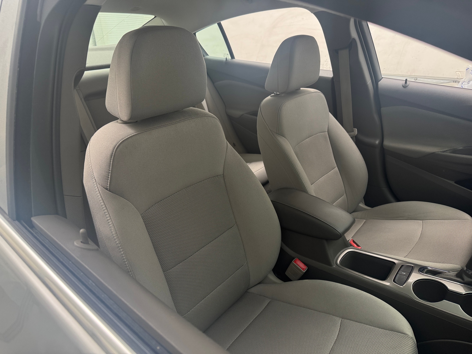 Thumbnail: 2016 Chevrolet Cruze - 2