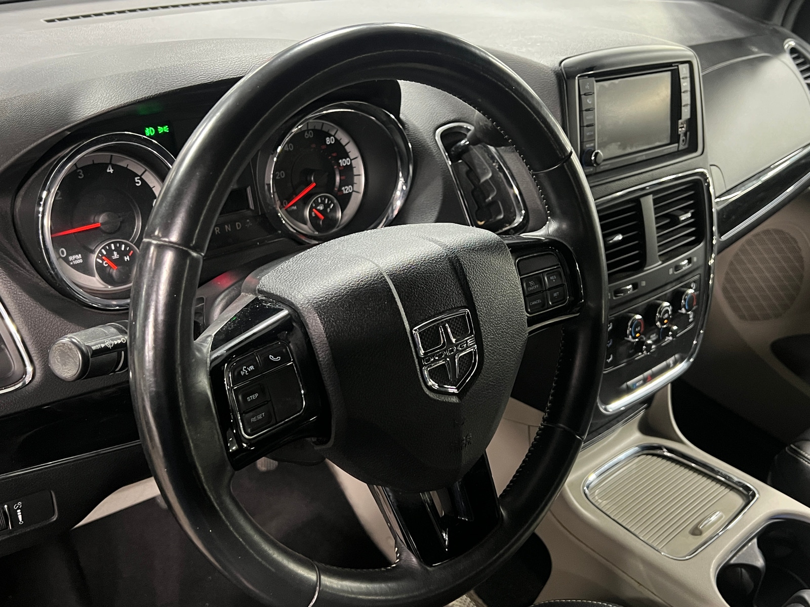 Thumbnail: 2019 Dodge Grand Caravan - 5