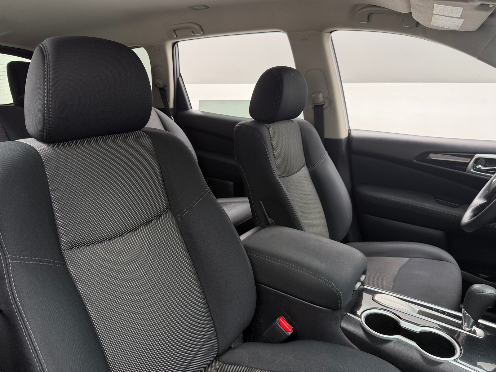 Thumbnail: 2017 Nissan Pathfinder - 2