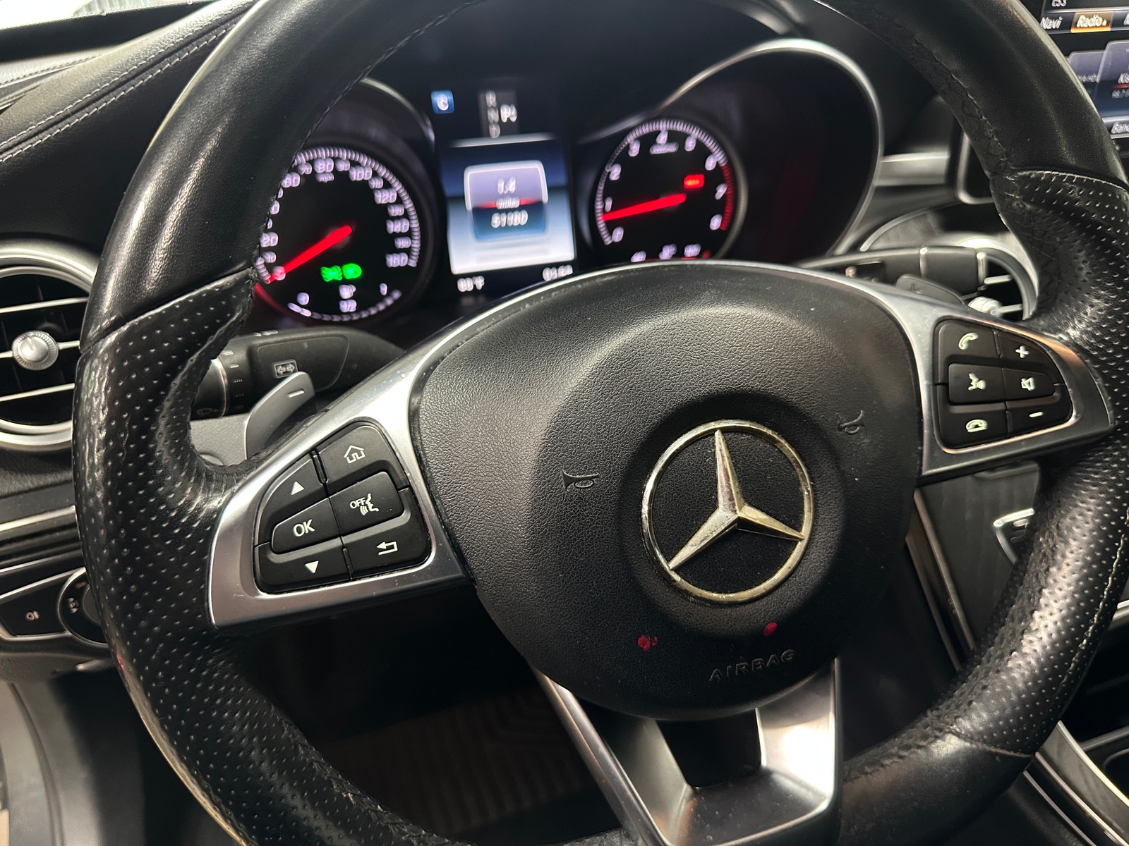 Thumbnail: 2017 Mercedes-Benz C-Class - 4