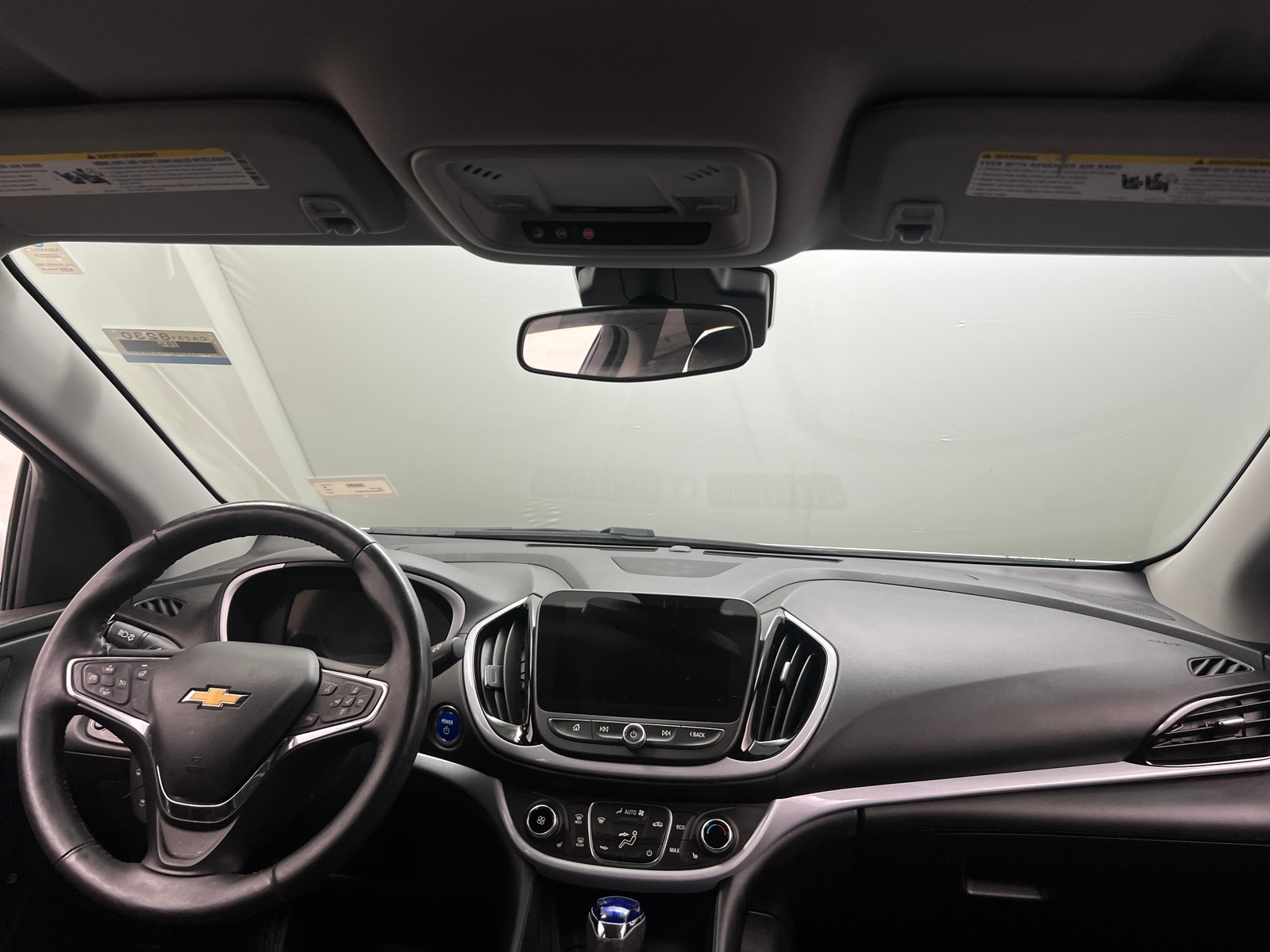 Thumbnail: 2017 Chevrolet Volt - 3