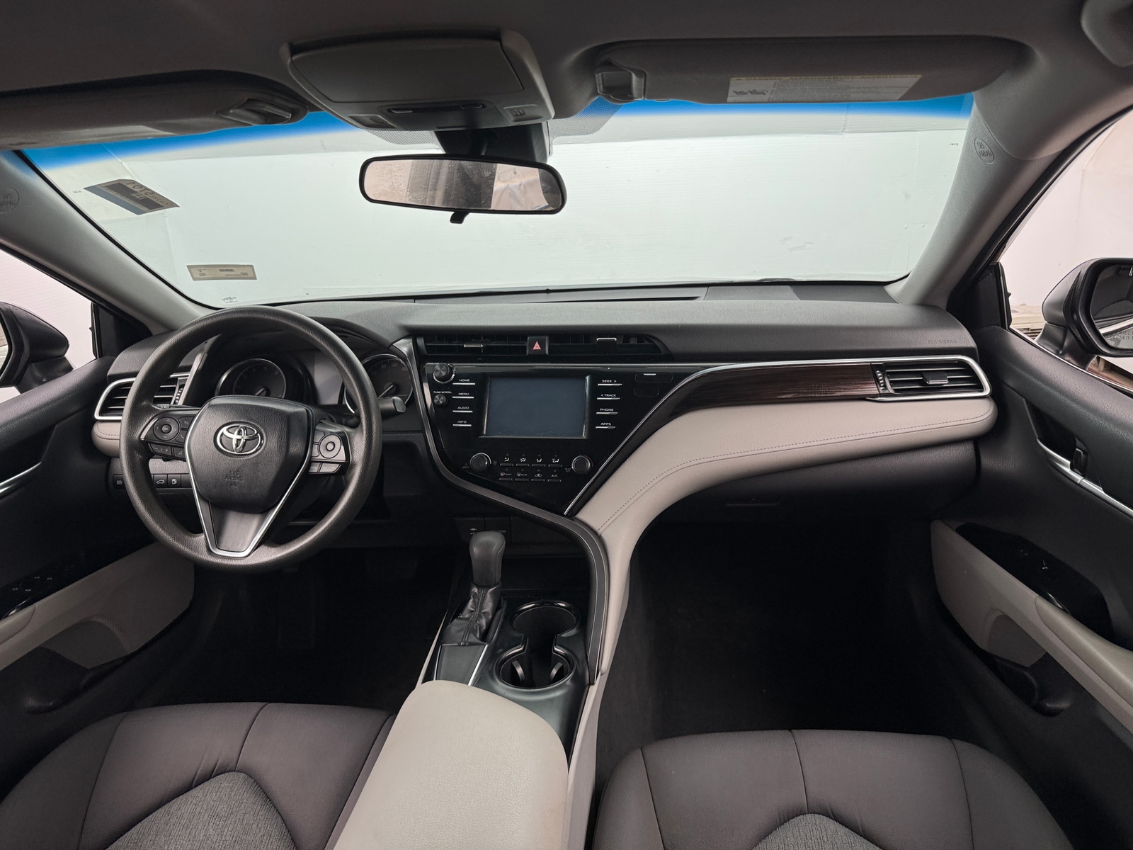 Thumbnail: 2018 Toyota Camry - 3