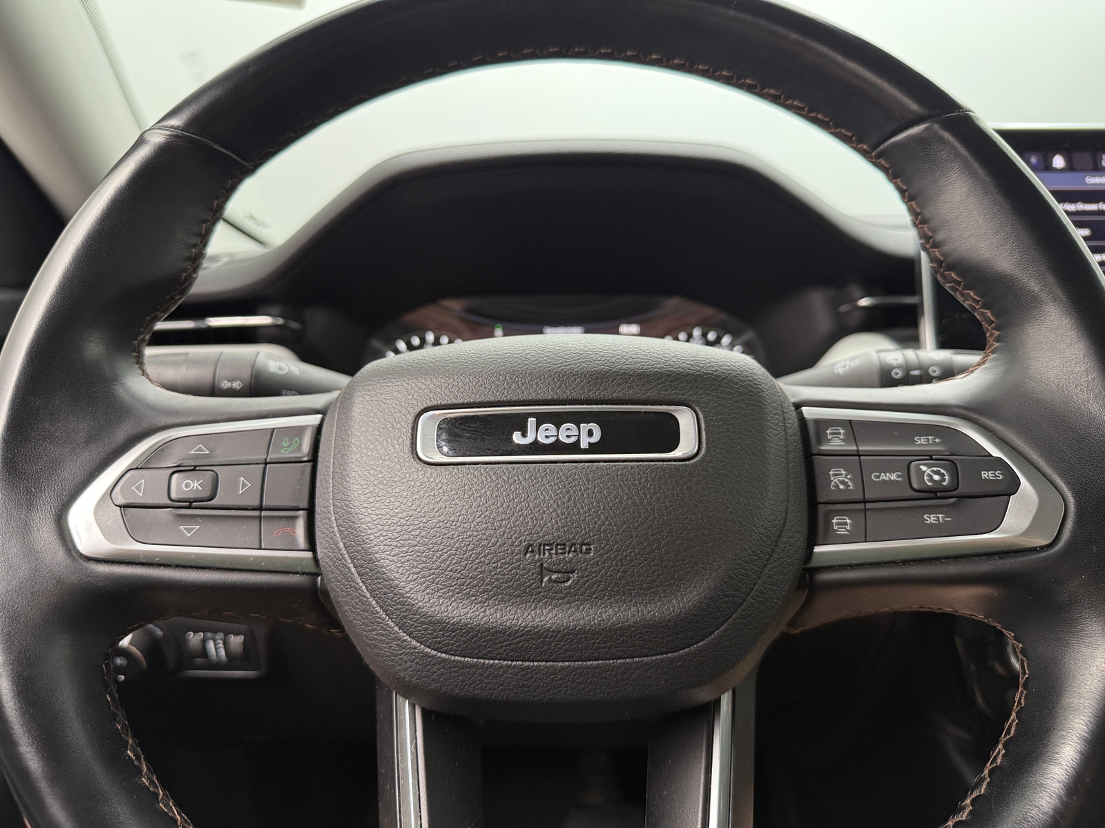 Thumbnail: 2022 Jeep Compass - 4