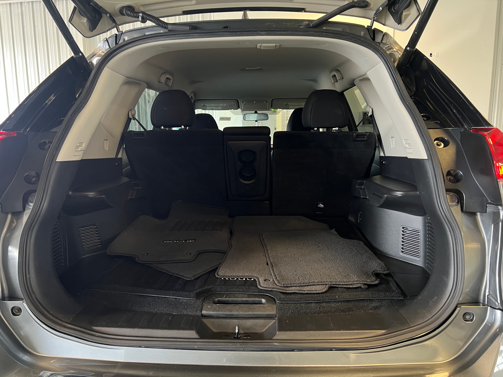Thumbnail: 2018 Nissan Rogue - 7