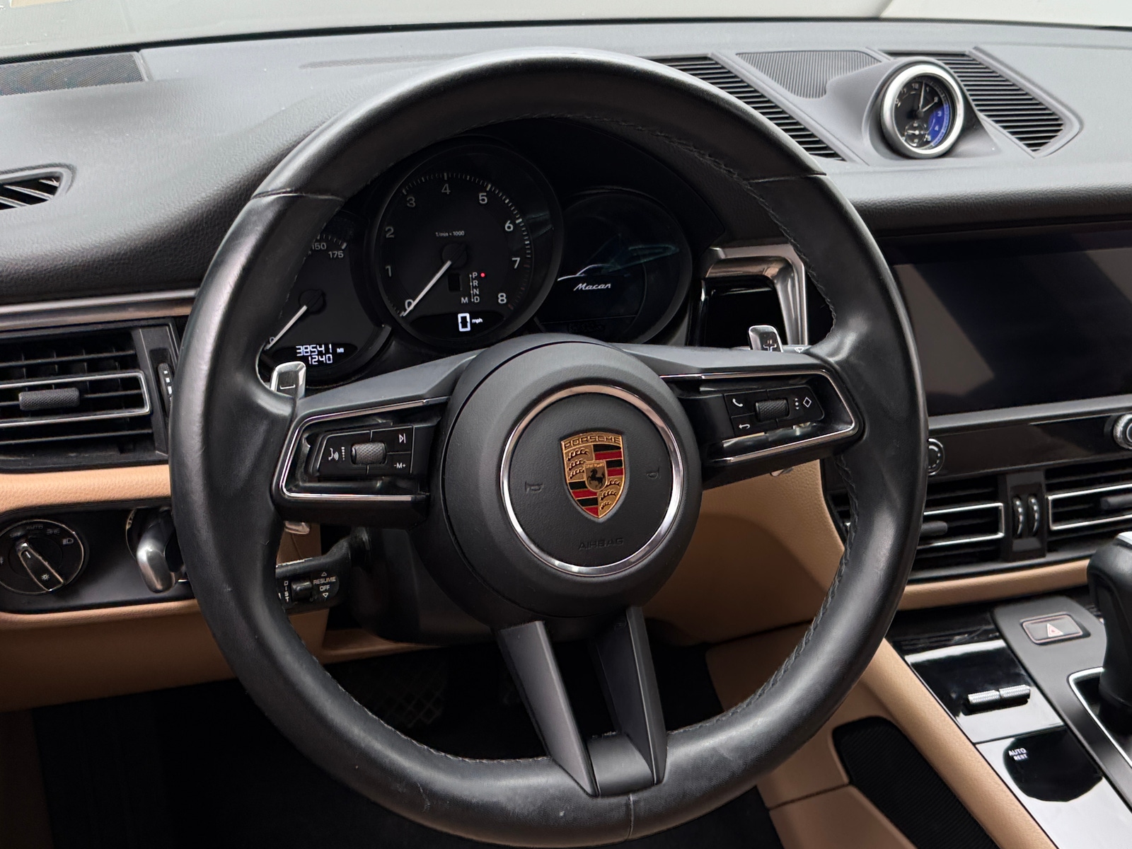 Thumbnail: 2022 Porsche Macan - 4