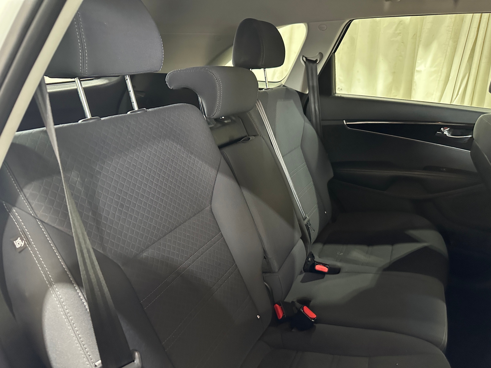 Thumbnail: 2017 Kia Sorento - 6