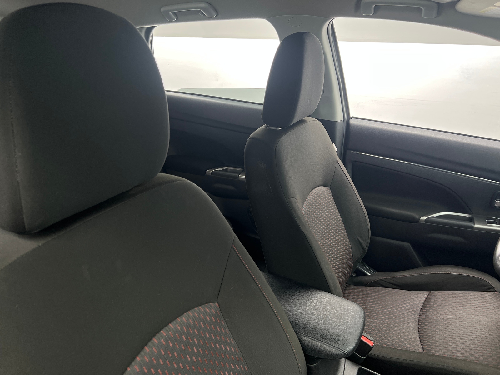 Thumbnail: 2019 Mitsubishi Outlander Sport - 2
