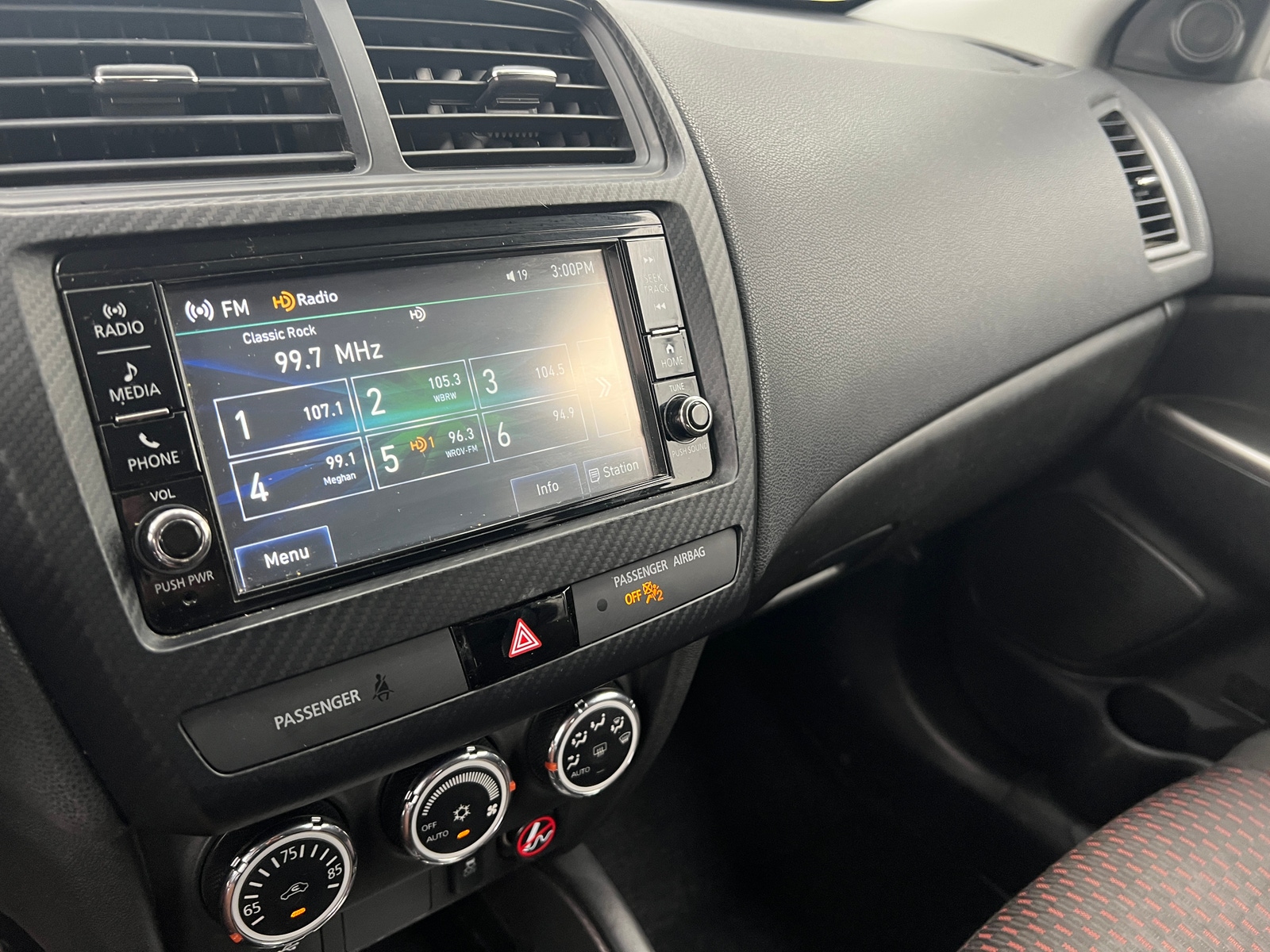 Thumbnail: 2019 Mitsubishi Outlander Sport - 4
