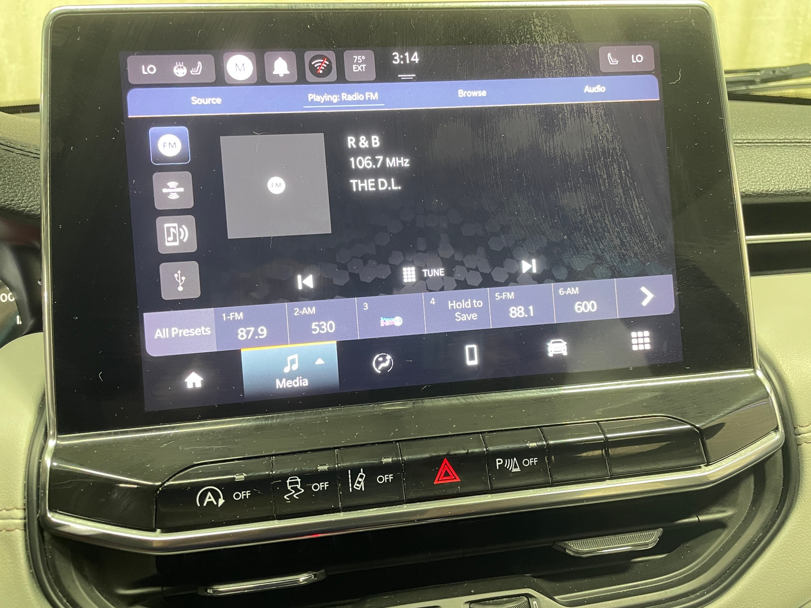 Thumbnail: 2022 Jeep Compass - 3