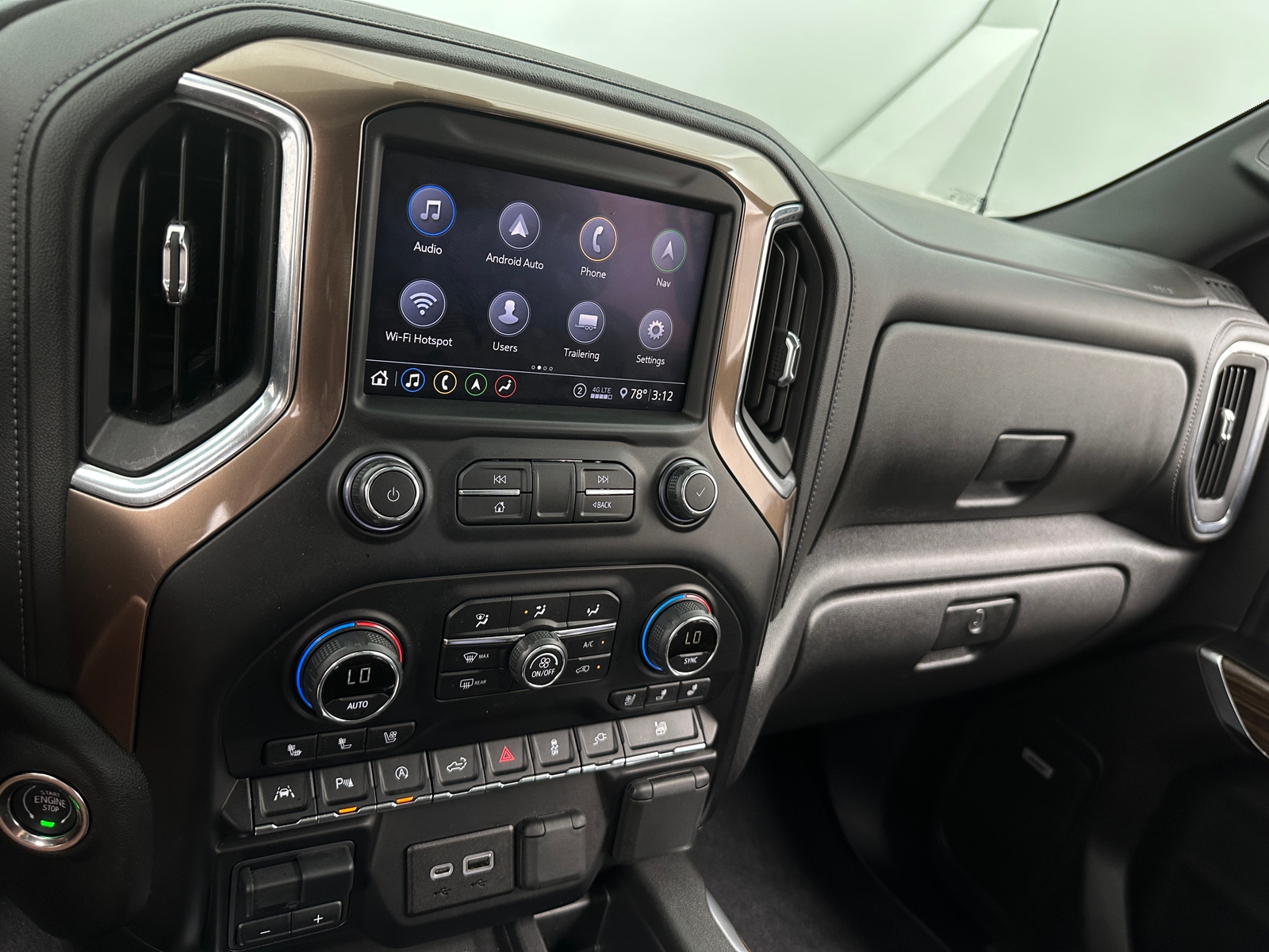 Thumbnail: 2020 Chevrolet Silverado 1500 - 3