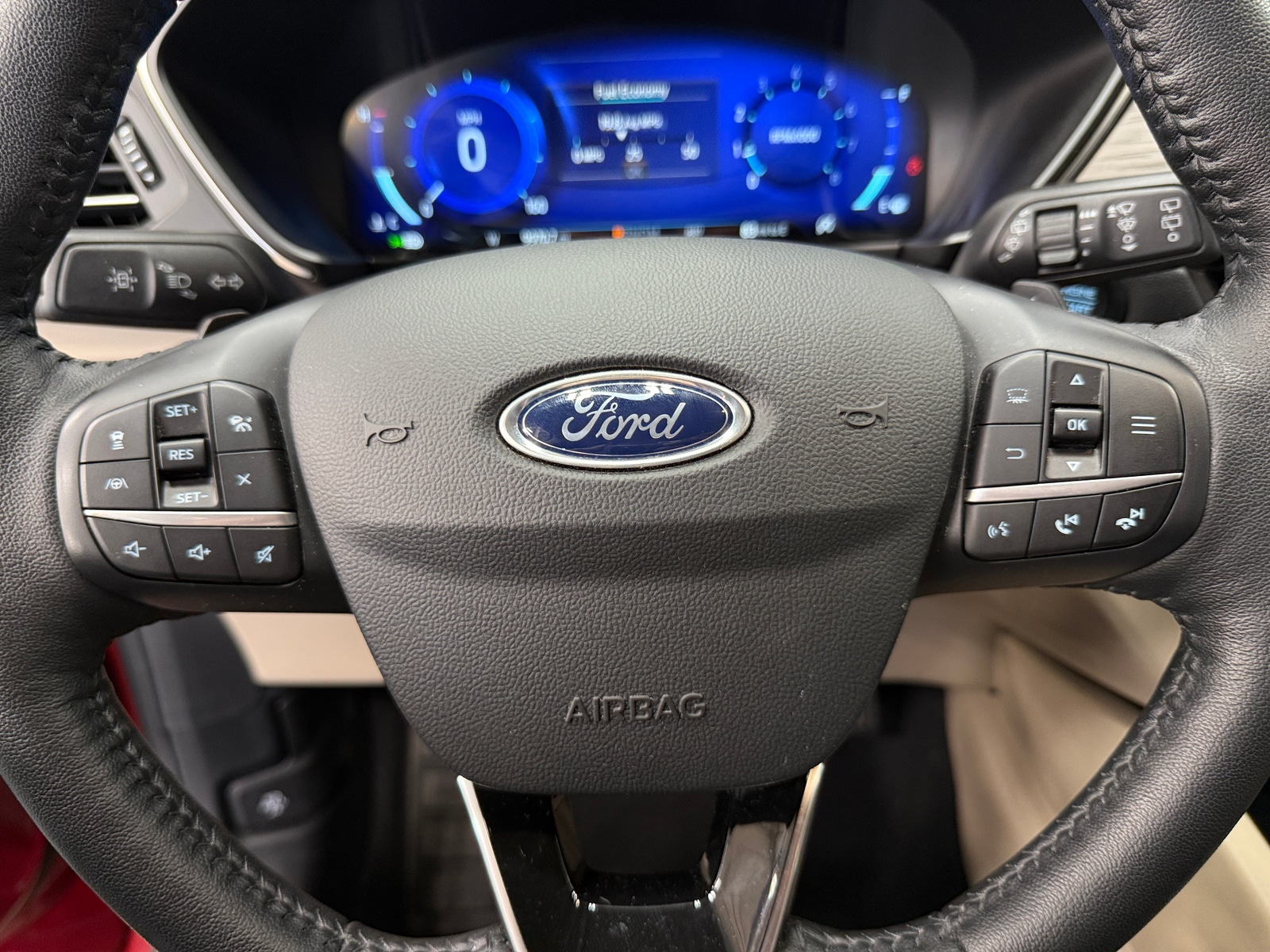 Thumbnail: 2020 Ford Escape - 4