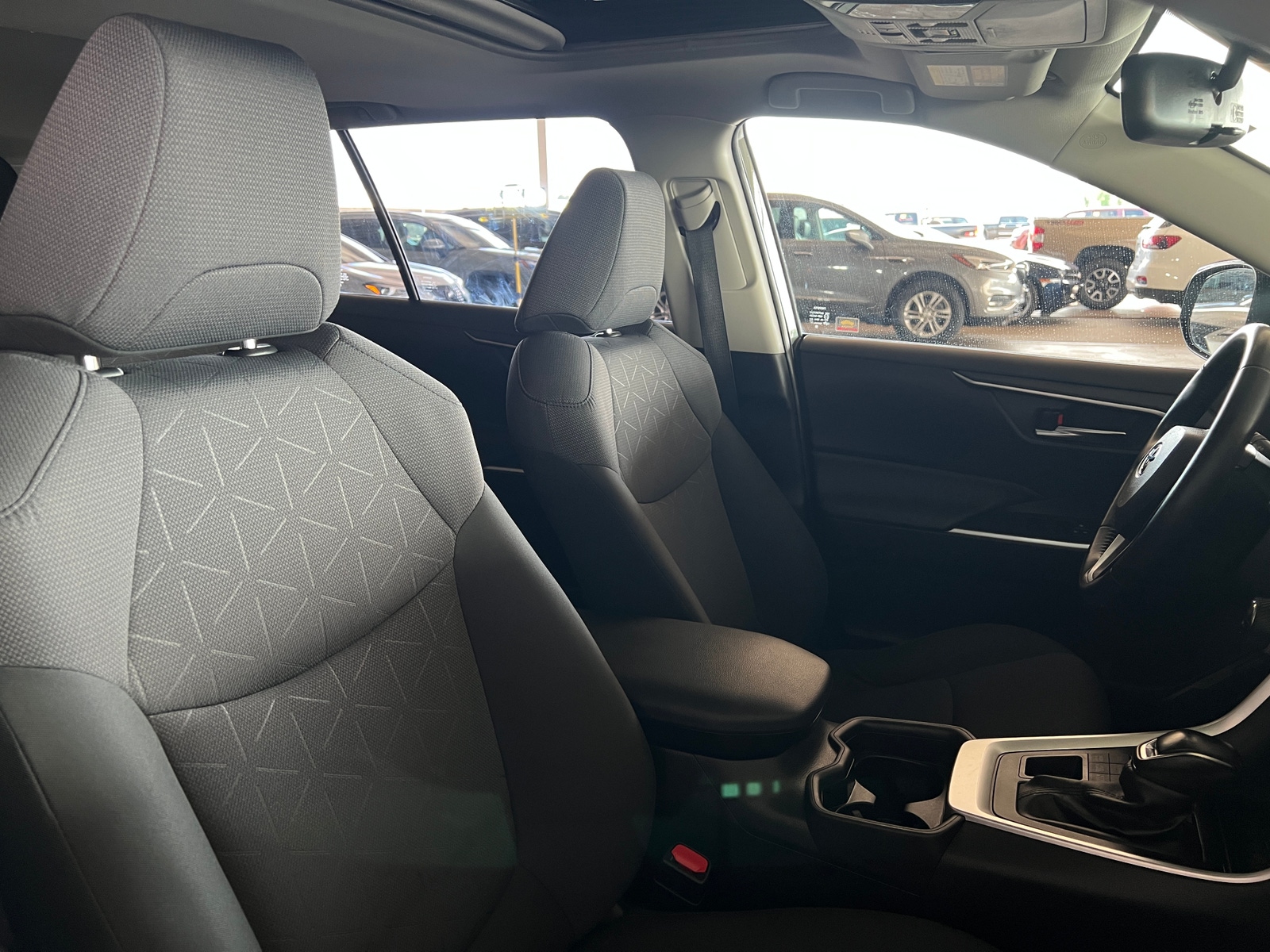 Thumbnail: 2020 Toyota RAV4 - 2