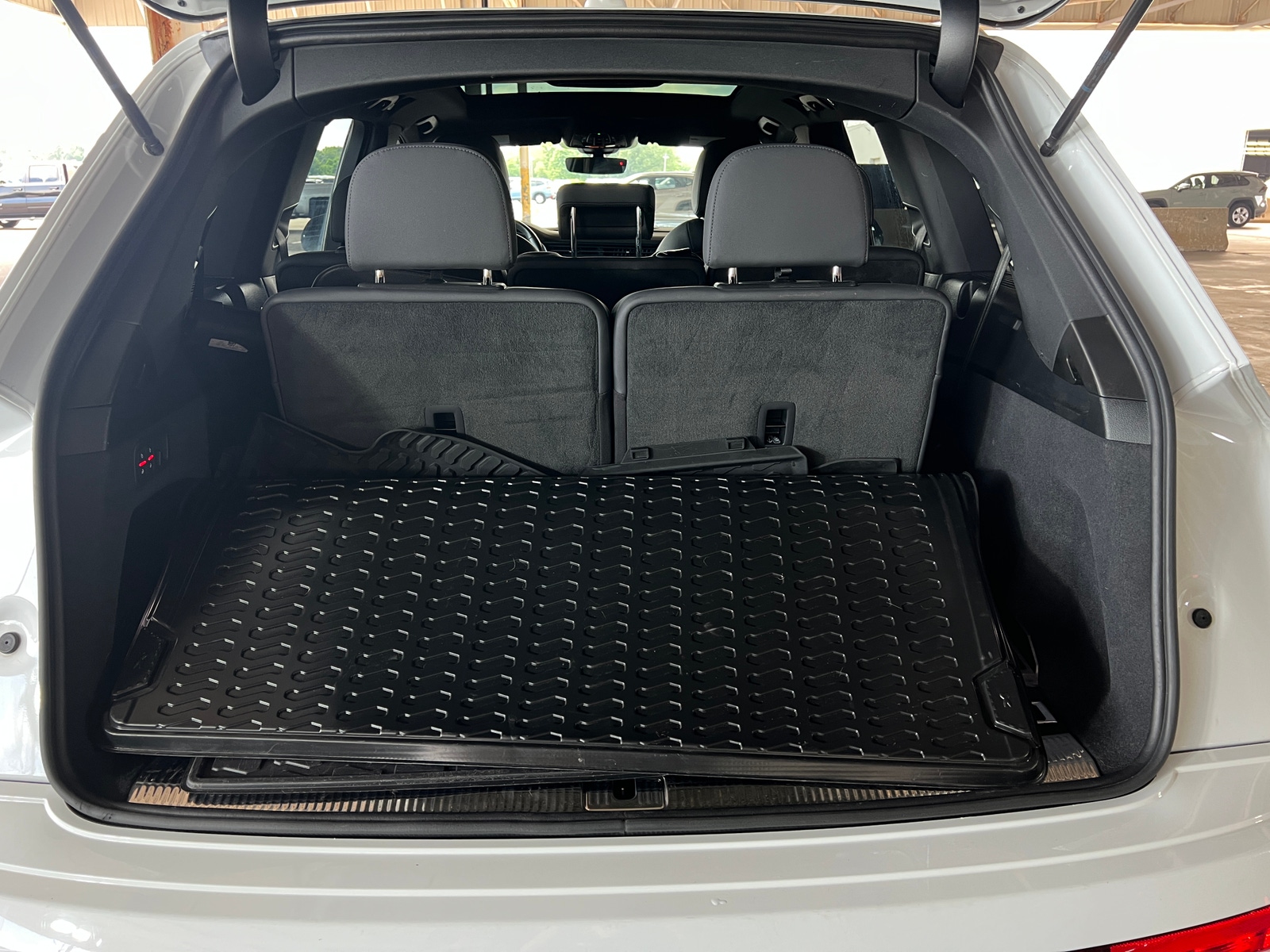Thumbnail: 2021 Audi Q7 - 6