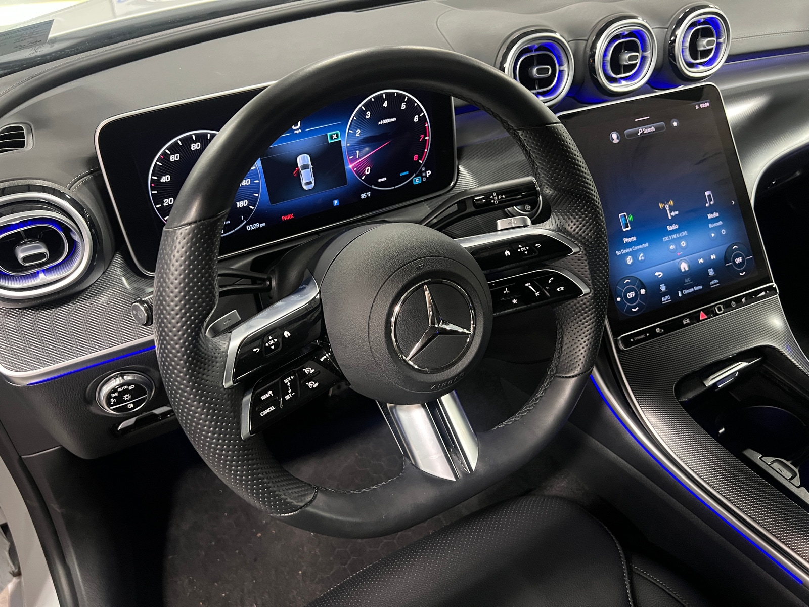 Thumbnail: 2022 Mercedes-Benz C-Class - 4