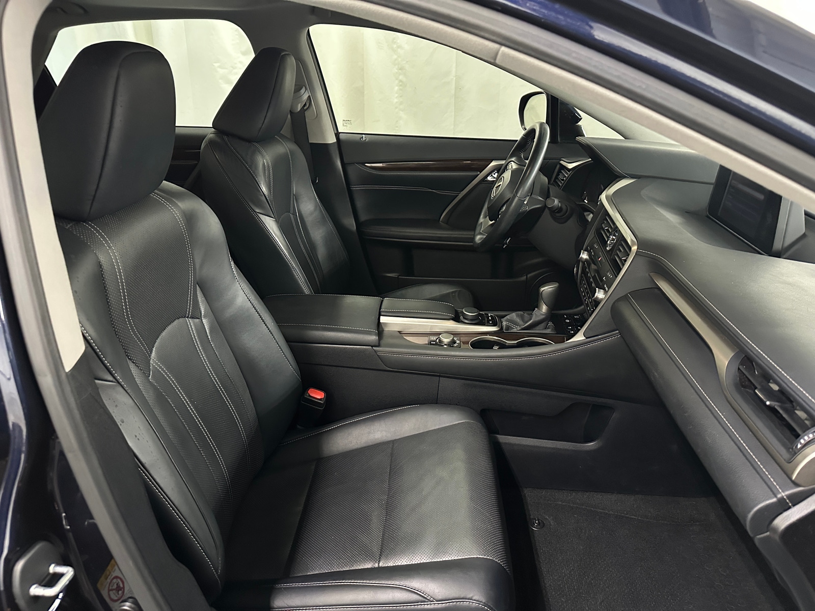 Thumbnail: 2016 Lexus RX - 2