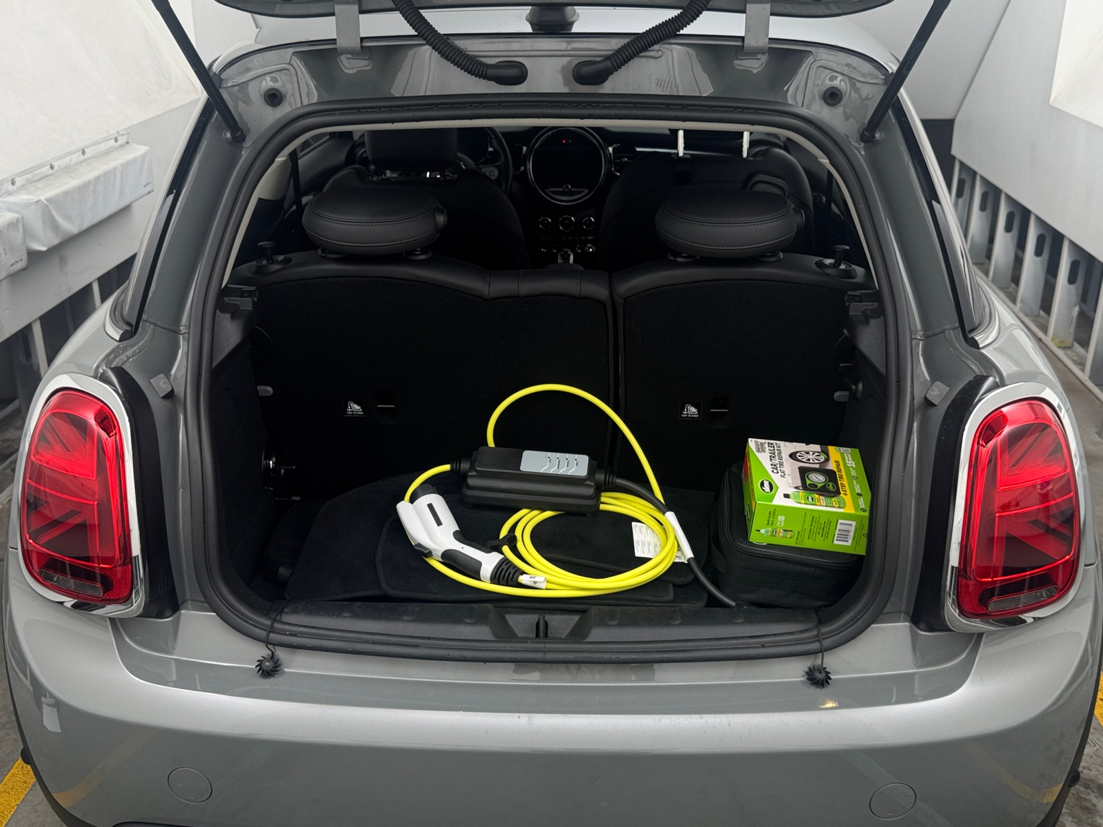 Thumbnail: 2022 MINI Cooper Hardtop - 6