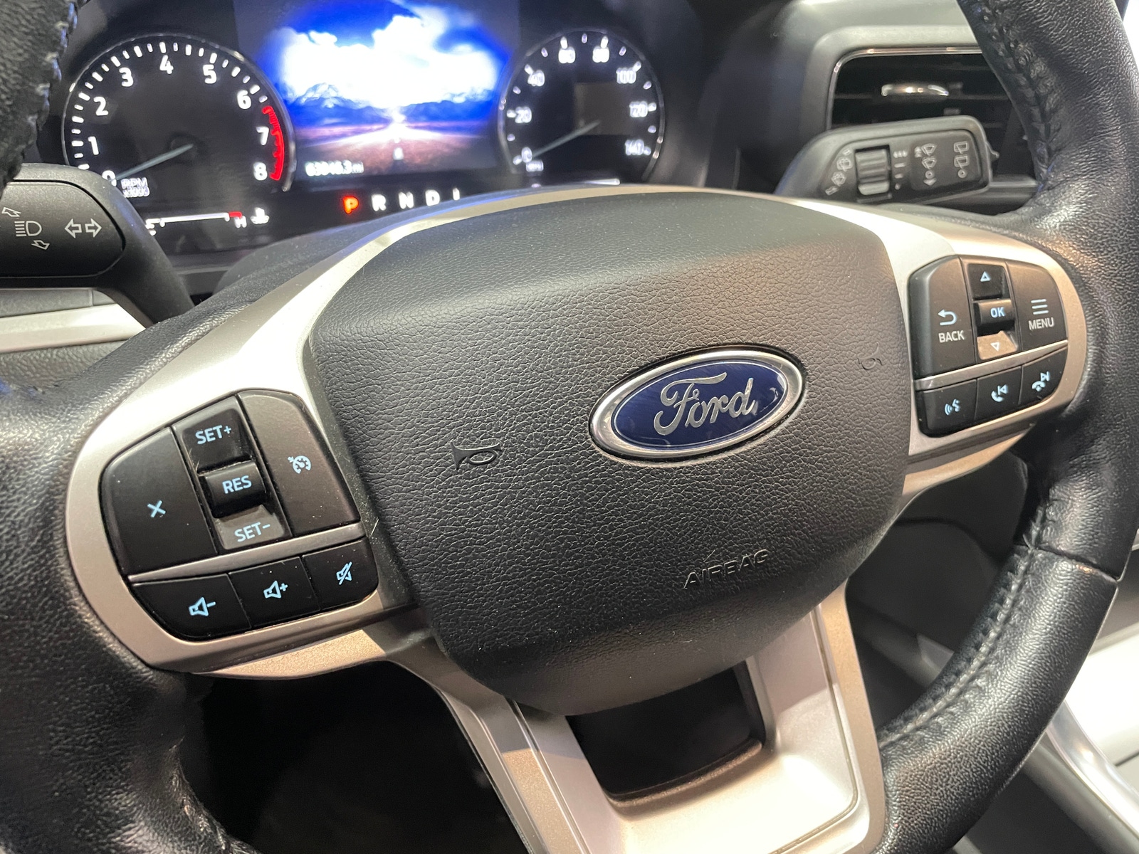 Thumbnail: 2021 Ford Explorer - 5