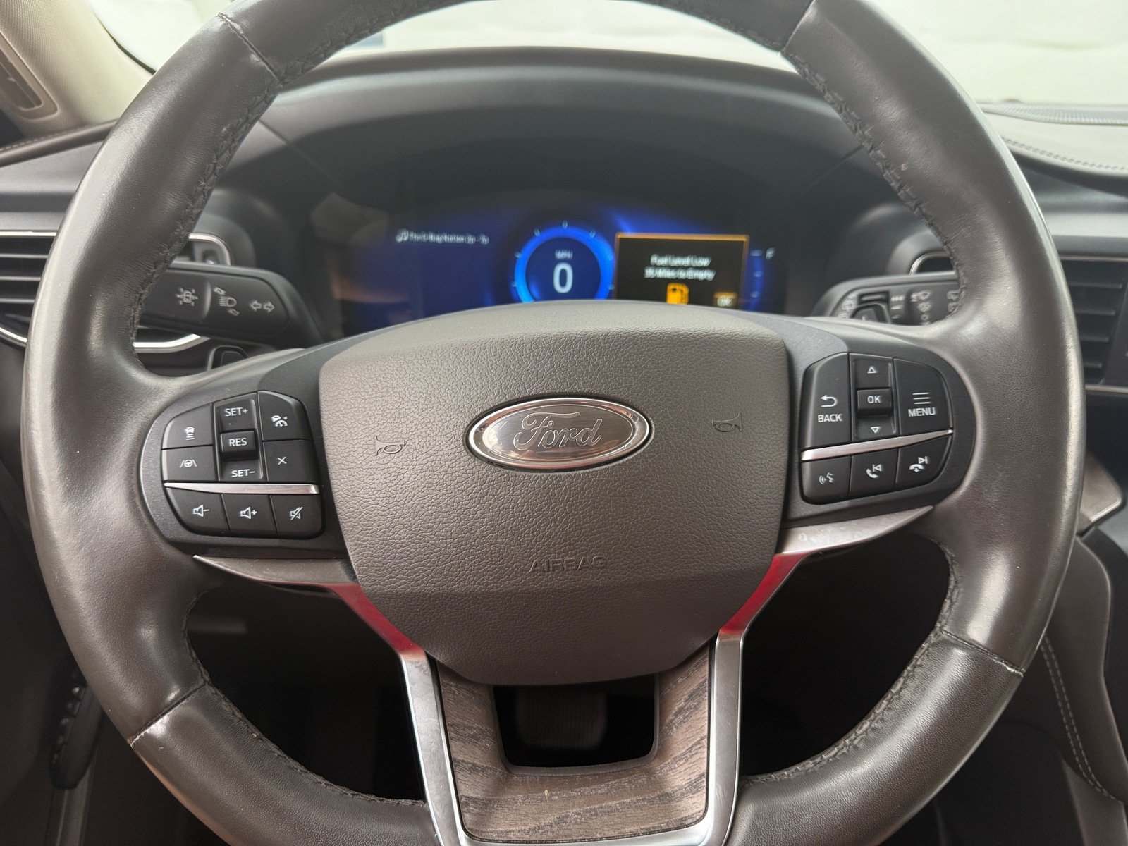Thumbnail: 2020 Ford Explorer - 4