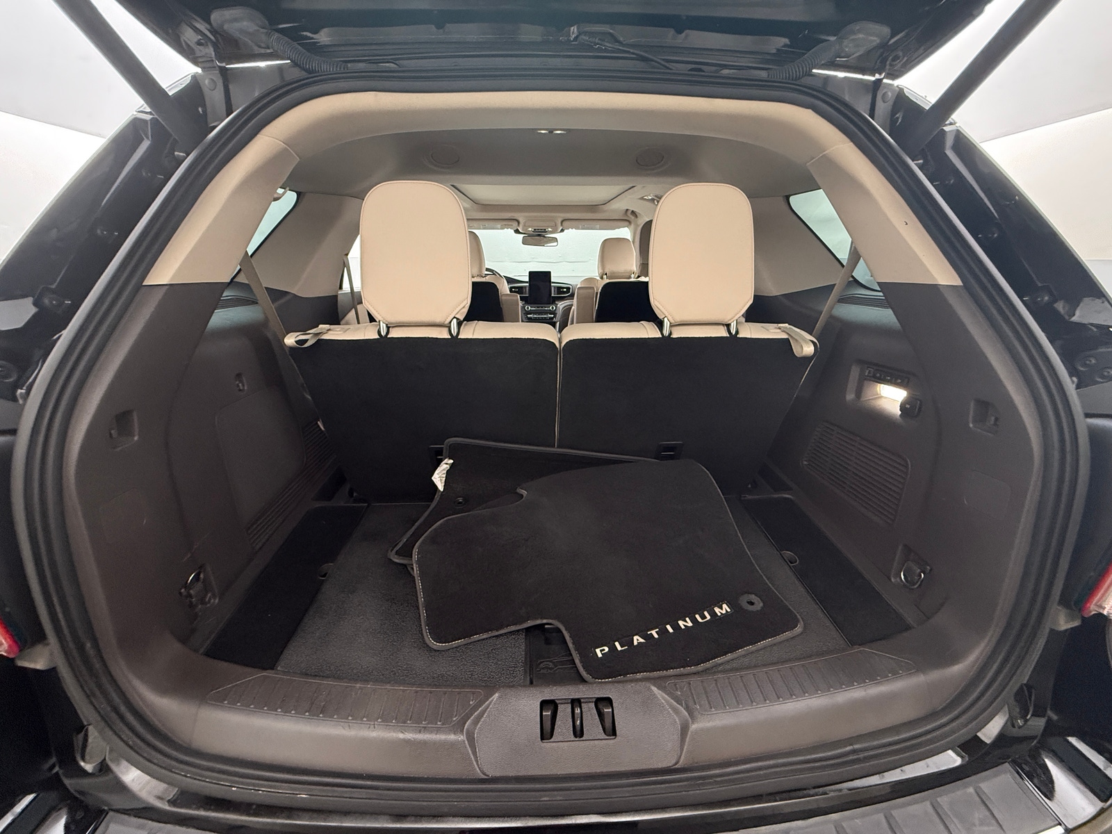 Thumbnail: 2020 Ford Explorer - 6
