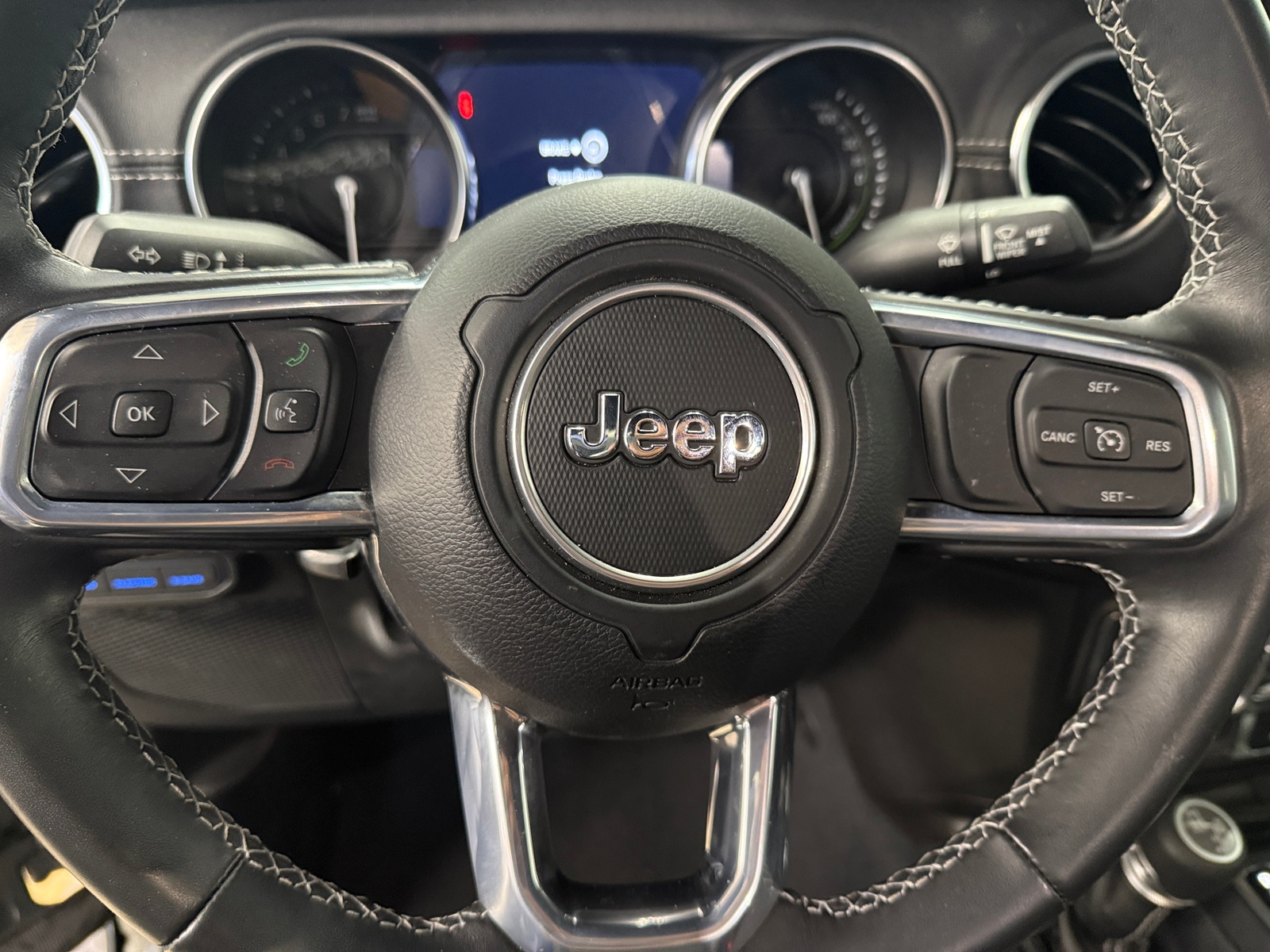 Thumbnail: 2022 Jeep Wrangler - 4
