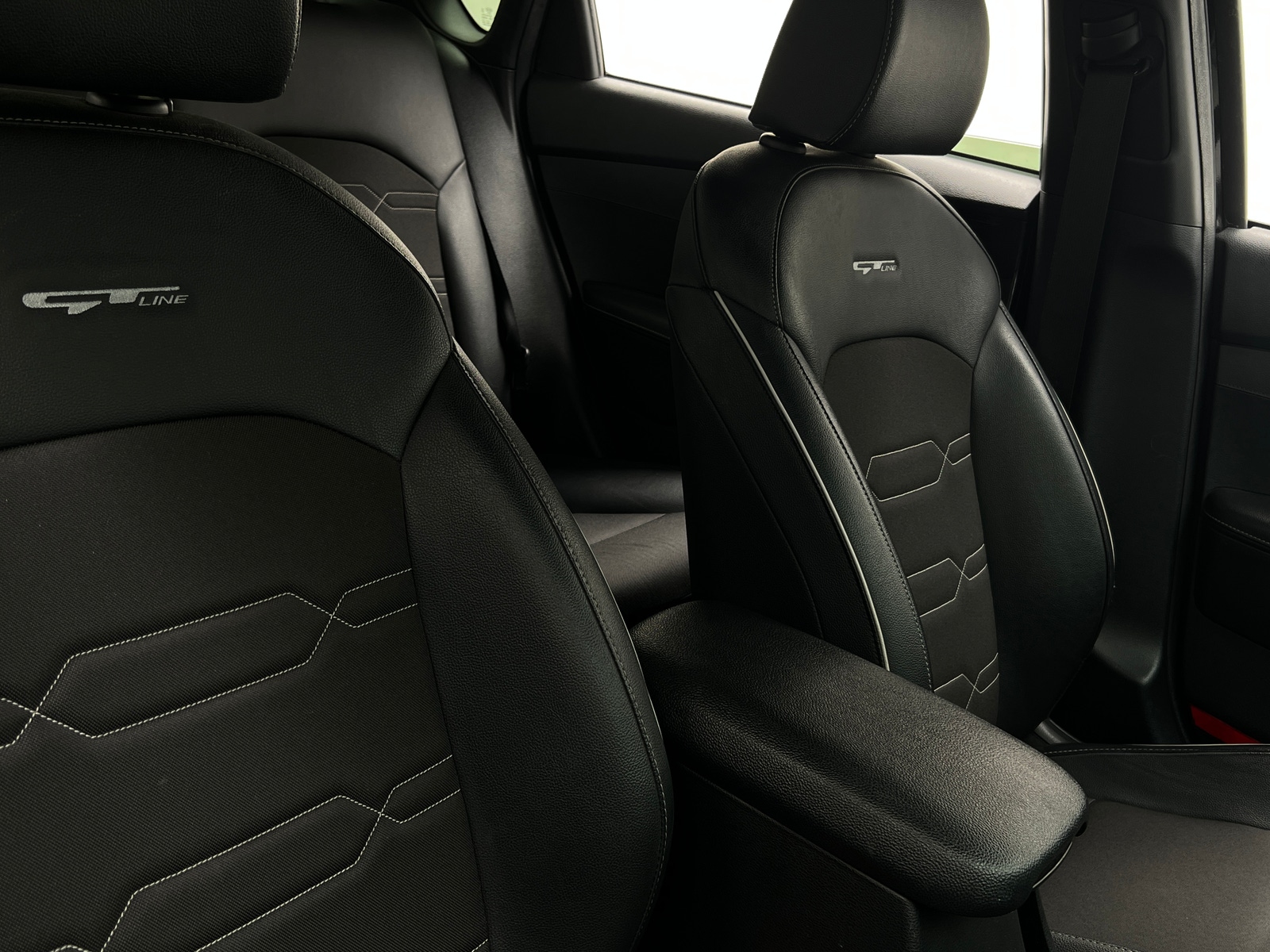 Thumbnail: 2020 Kia Forte - 2
