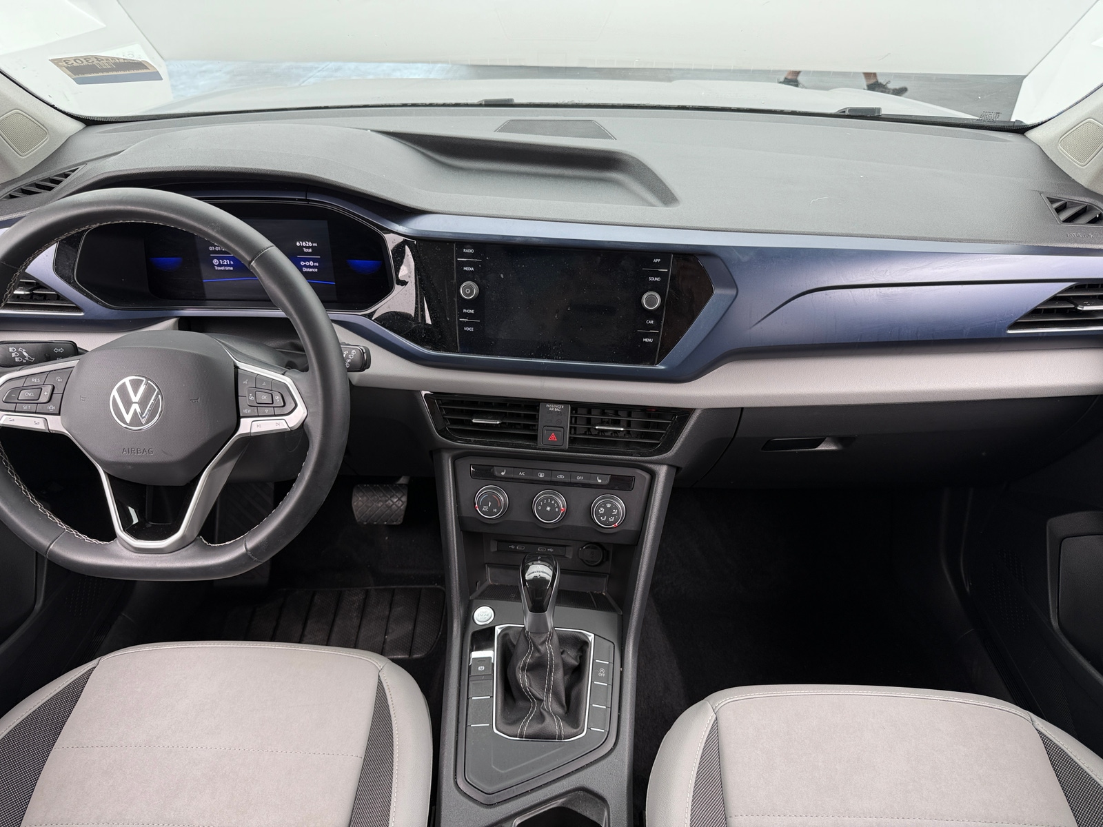 Thumbnail: 2022 Volkswagen Taos - 2