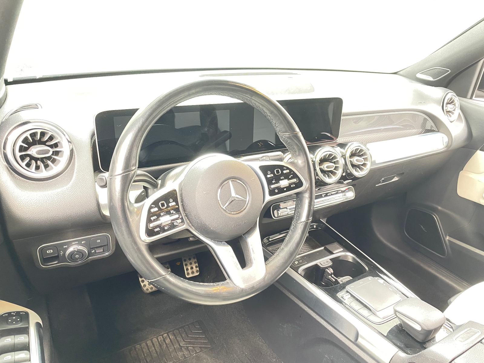 Thumbnail: 2021 Mercedes-Benz GLB - 2