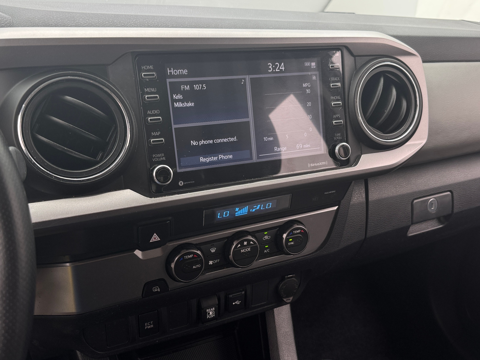 Thumbnail: 2021 Toyota Tacoma - 4
