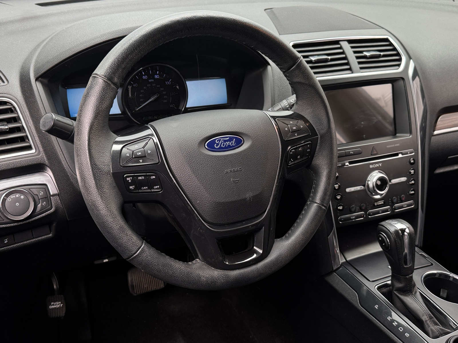 Thumbnail: 2018 Ford Explorer - 4