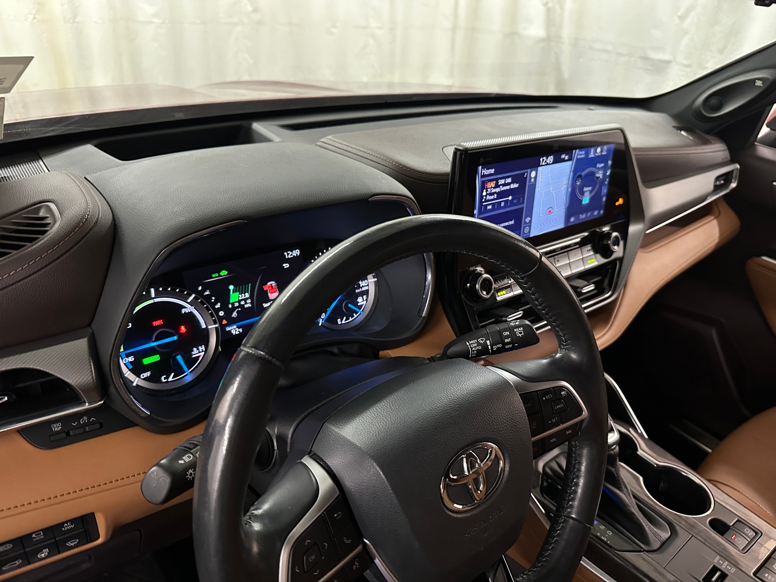 Thumbnail: 2022 Toyota Highlander - 2