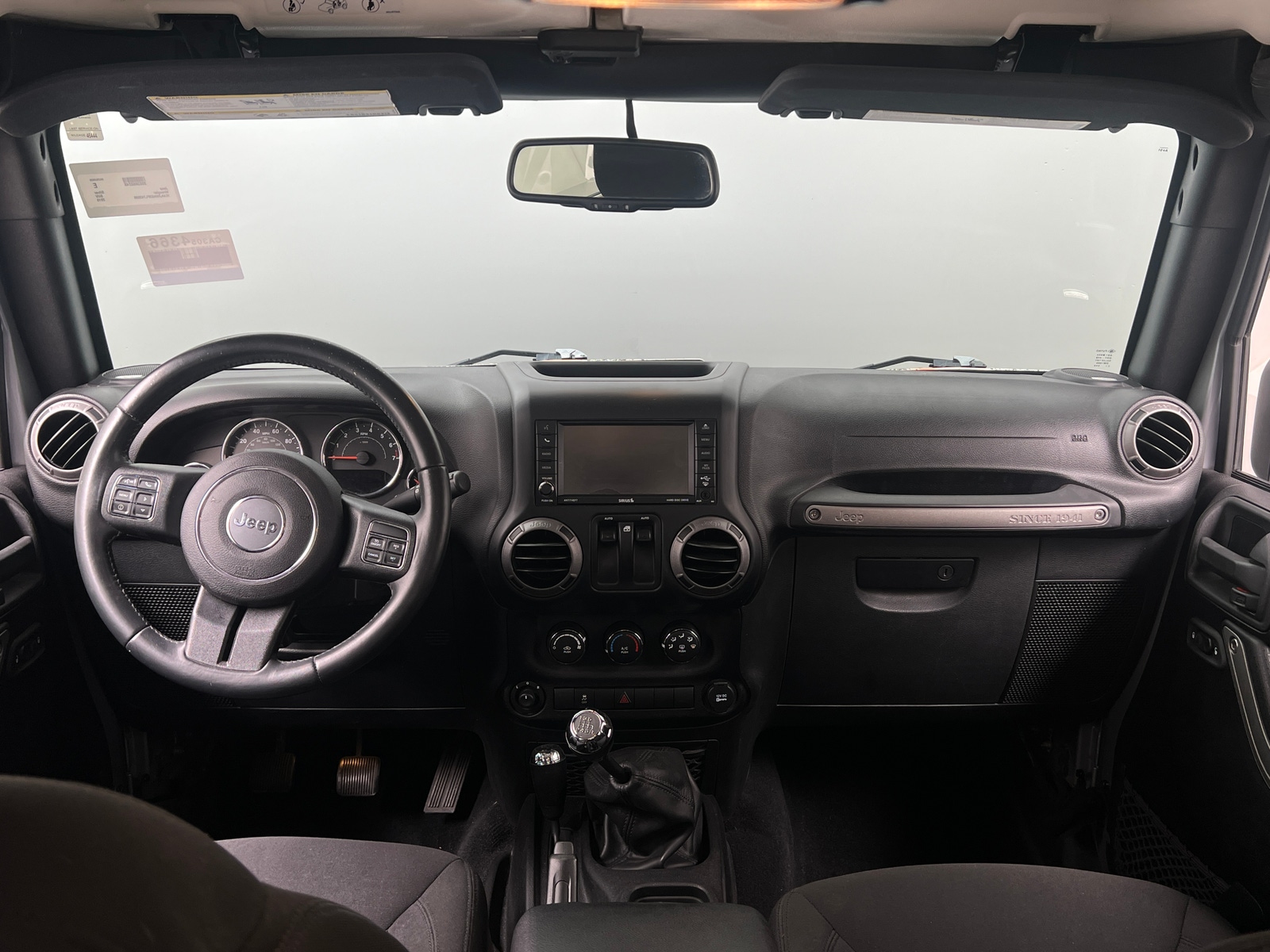 Thumbnail: 2015 Jeep Wrangler - 3