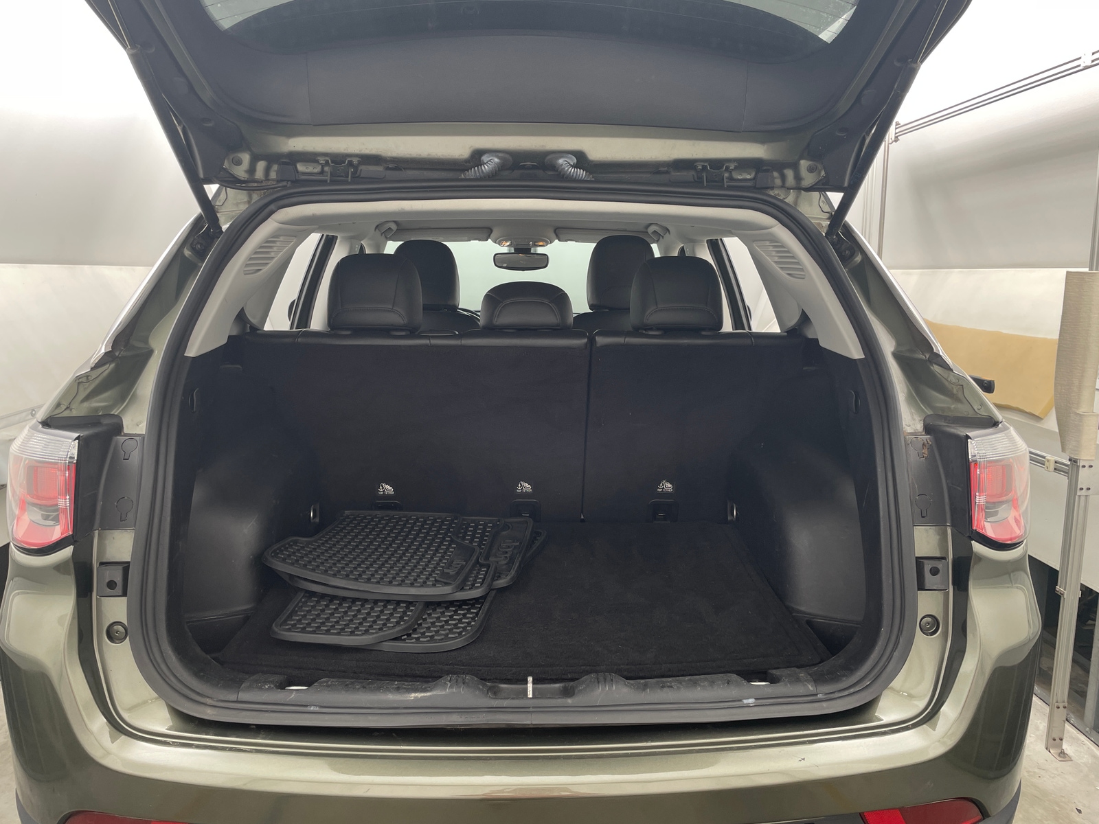 Thumbnail: 2019 Jeep Compass - 7