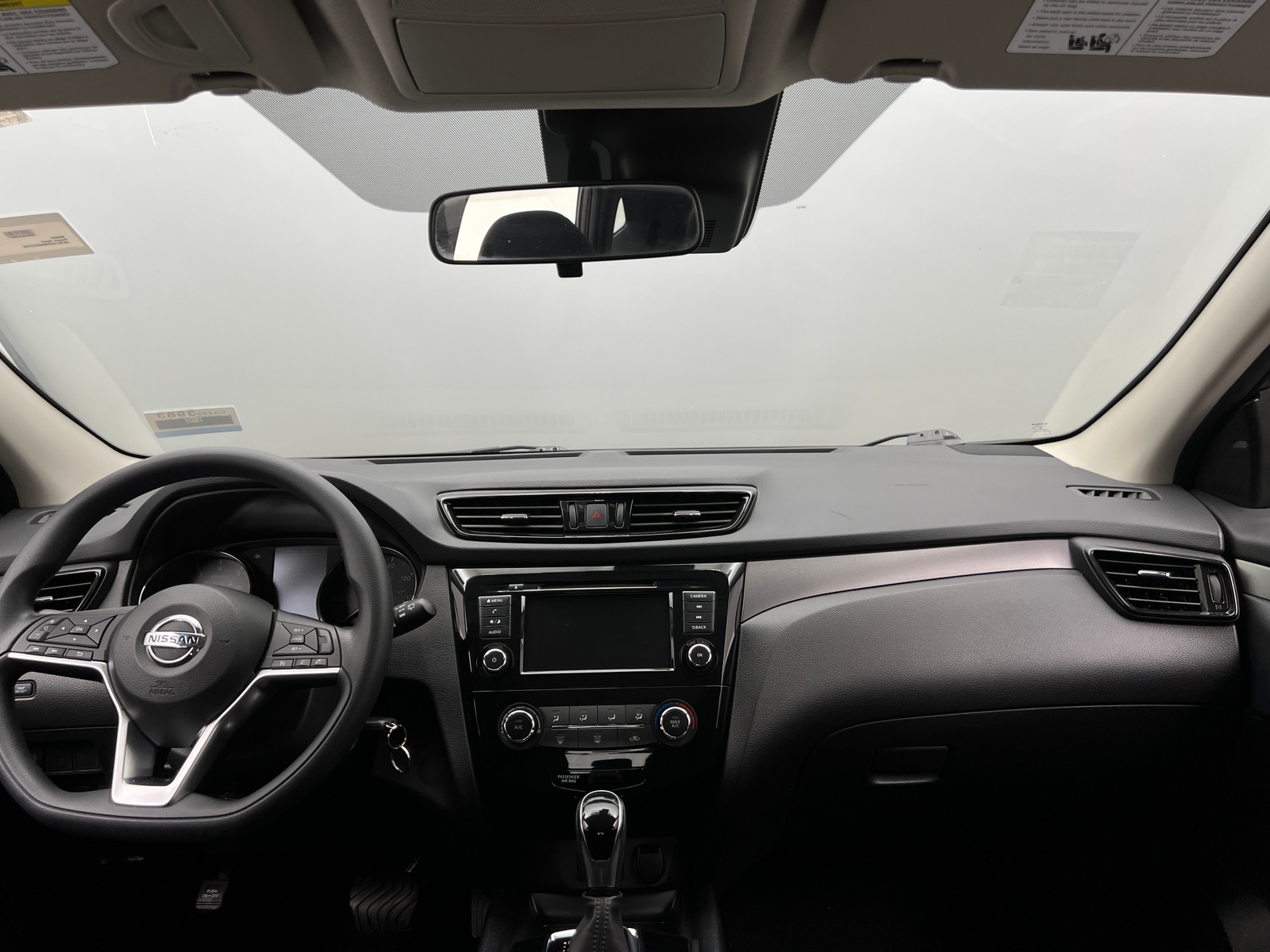 Thumbnail: 2021 Nissan Rogue Sport - 3