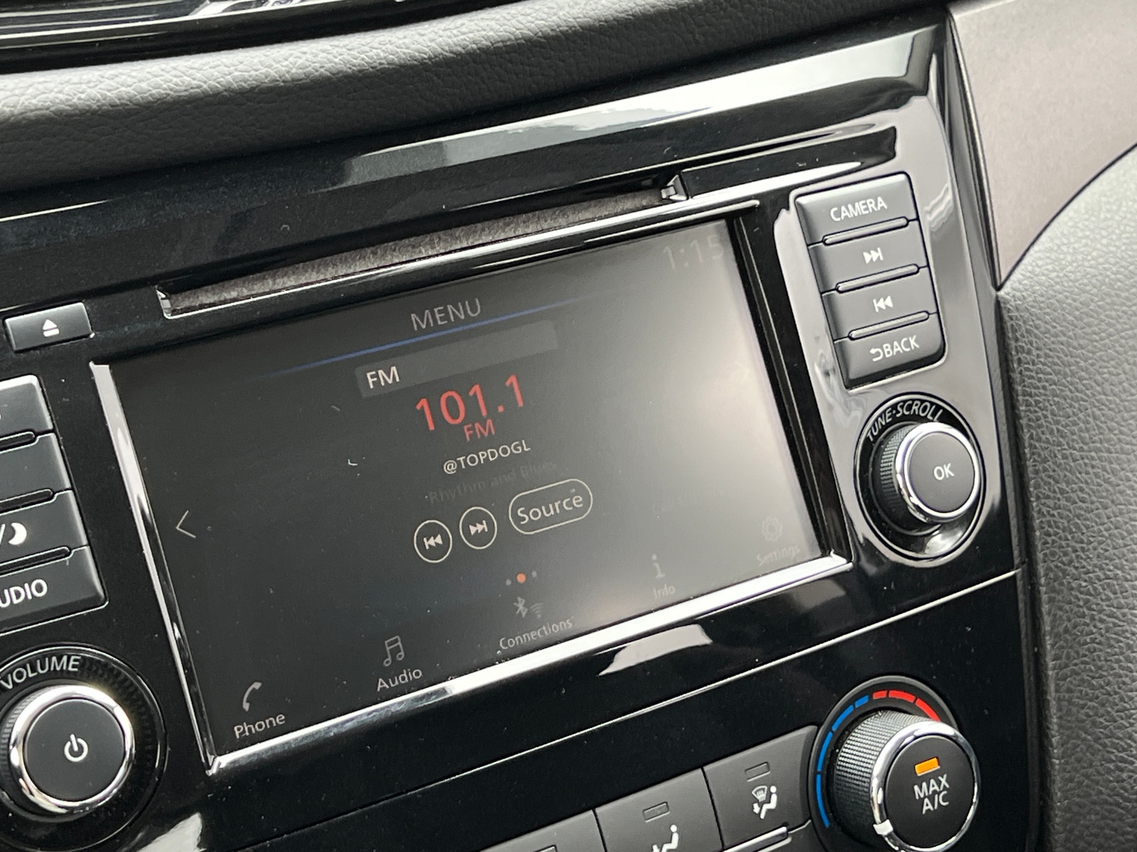 Thumbnail: 2021 Nissan Rogue Sport - 4