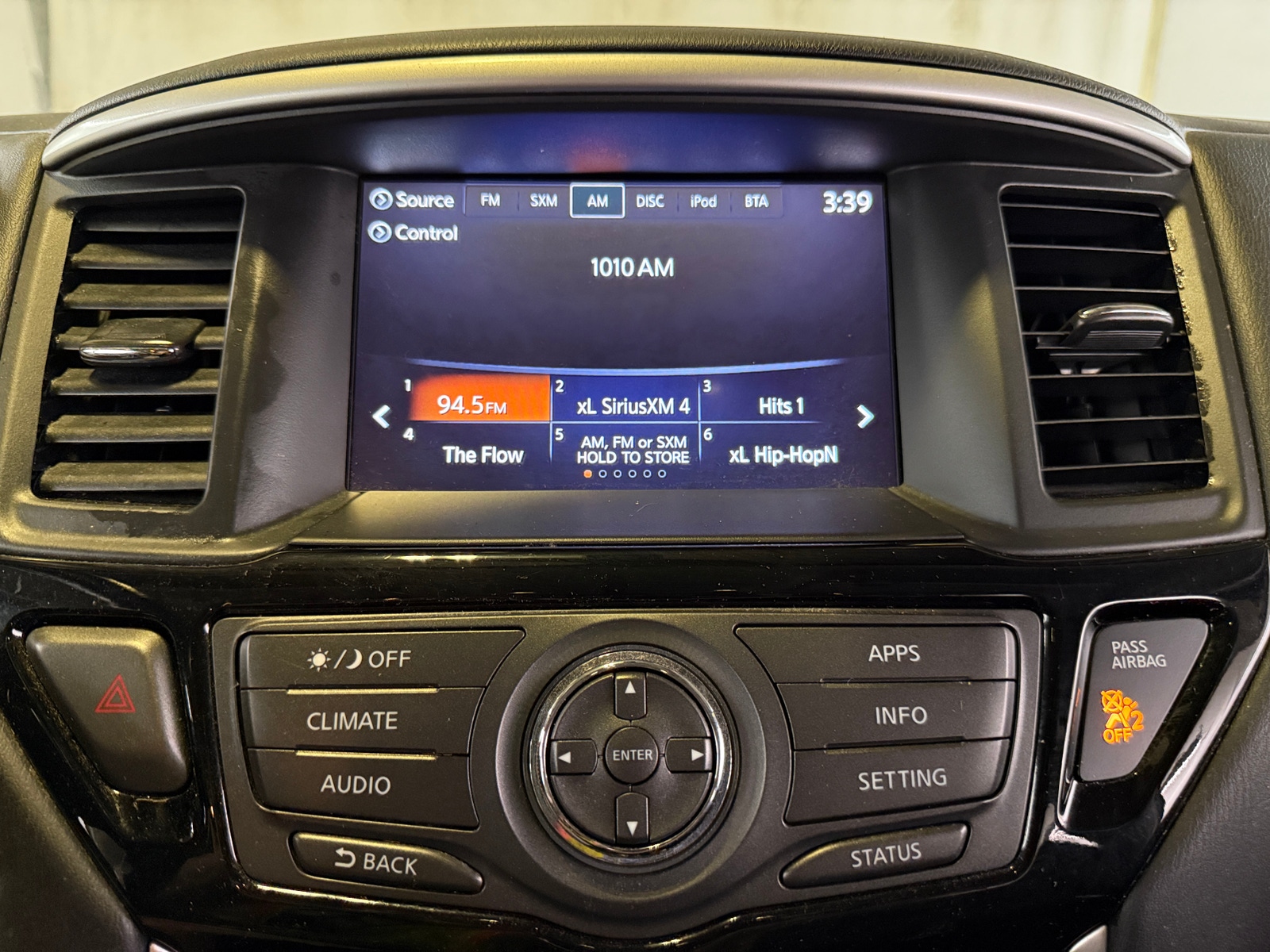 Thumbnail: 2019 Nissan Pathfinder - 4