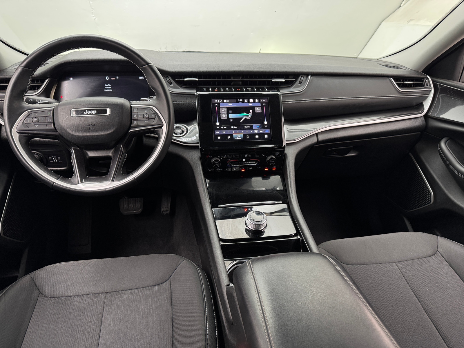 Thumbnail: 2022 Jeep Grand Cherokee L - 3