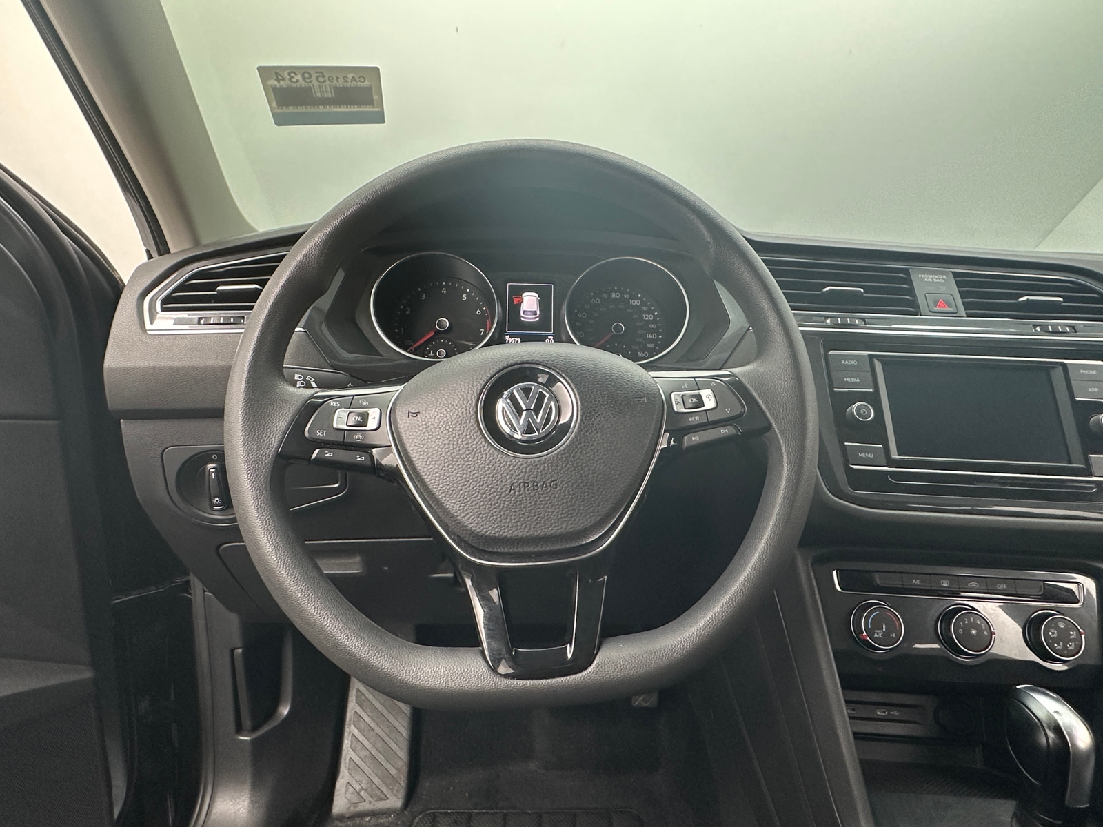 Thumbnail: 2021 Volkswagen Tiguan - 5