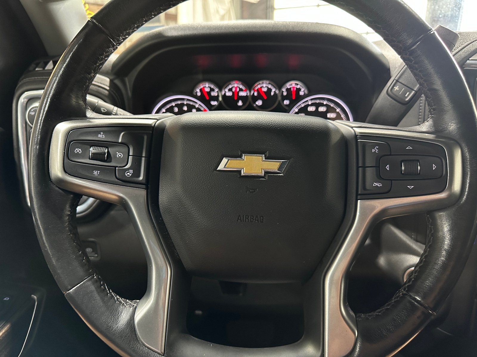 Thumbnail: 2021 Chevrolet Silverado 1500 - 5