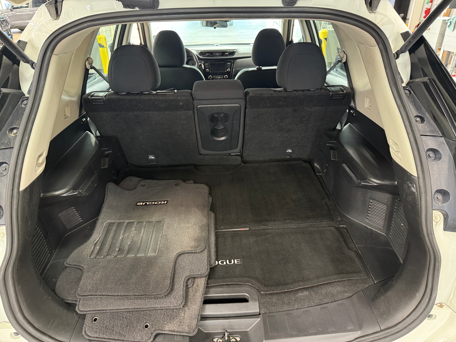 Thumbnail: 2019 Nissan Rogue - 7