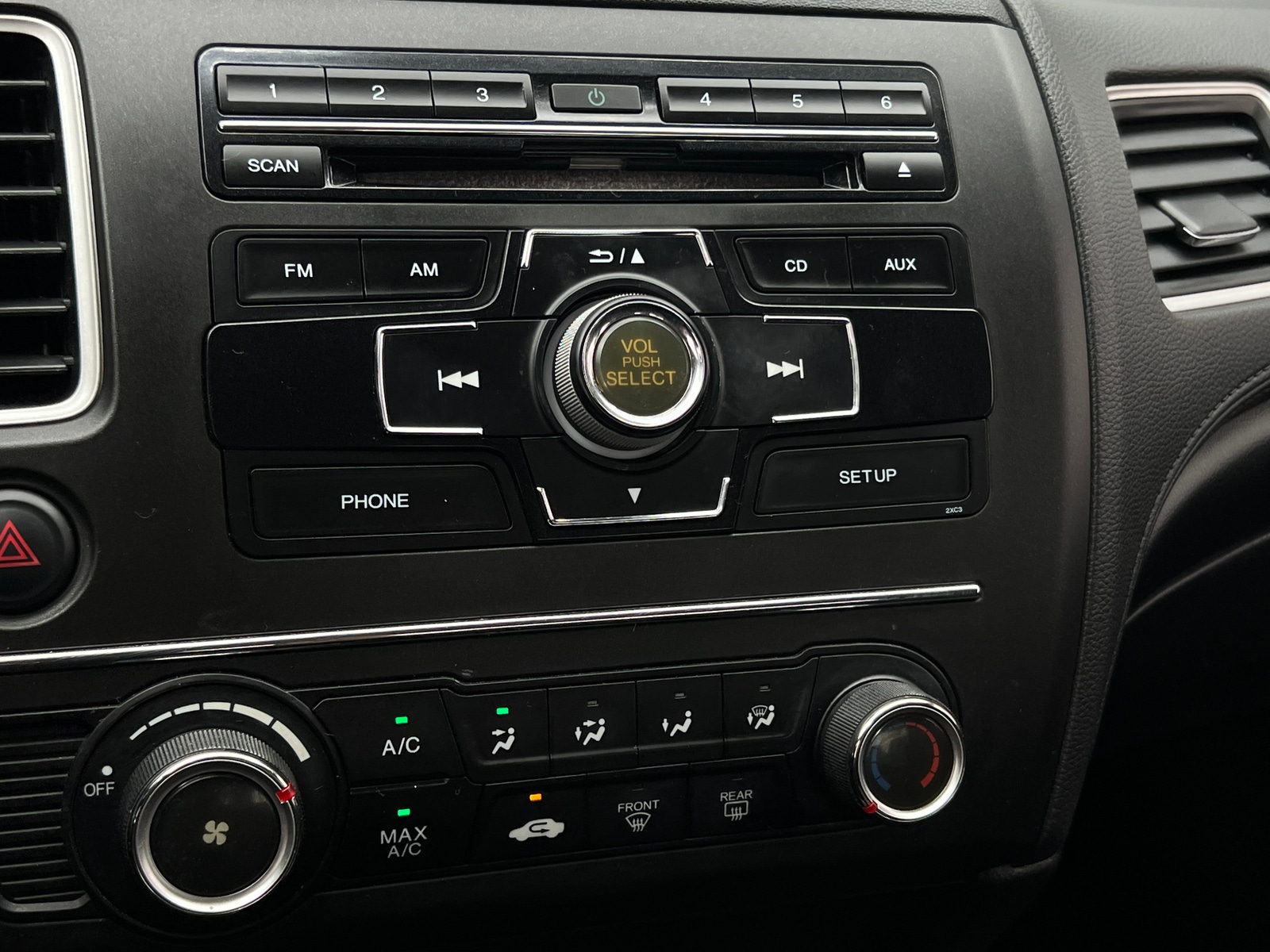 Thumbnail: 2014 Honda Civic - 4