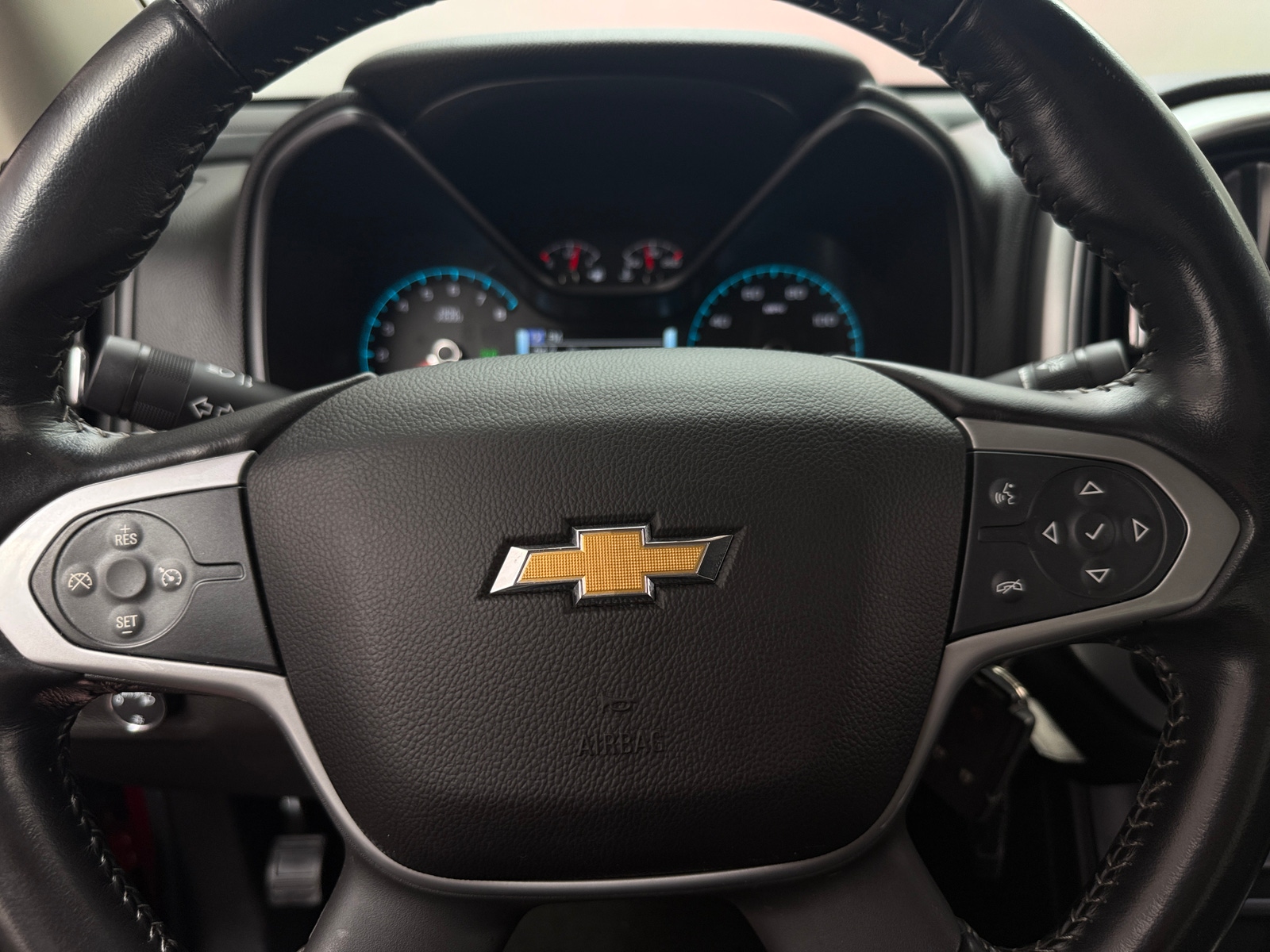 Thumbnail: 2017 Chevrolet Colorado - 5
