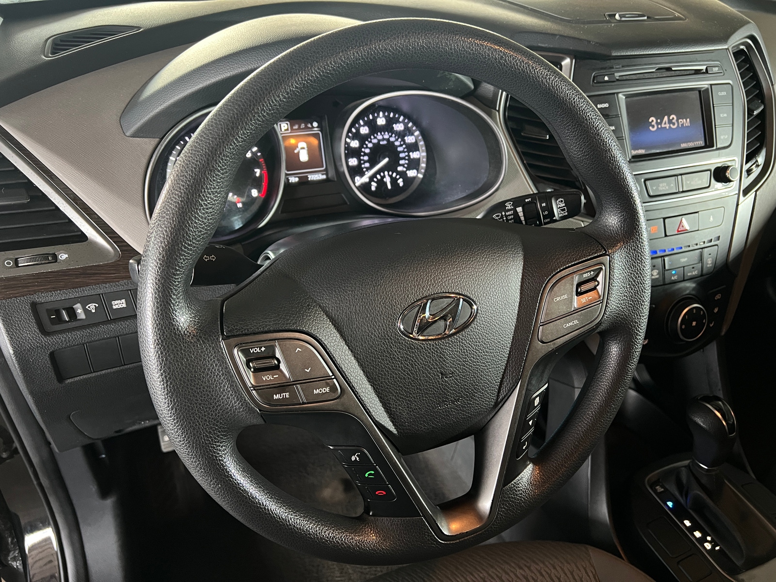 Thumbnail: 2017 Hyundai Santa Fe - 5
