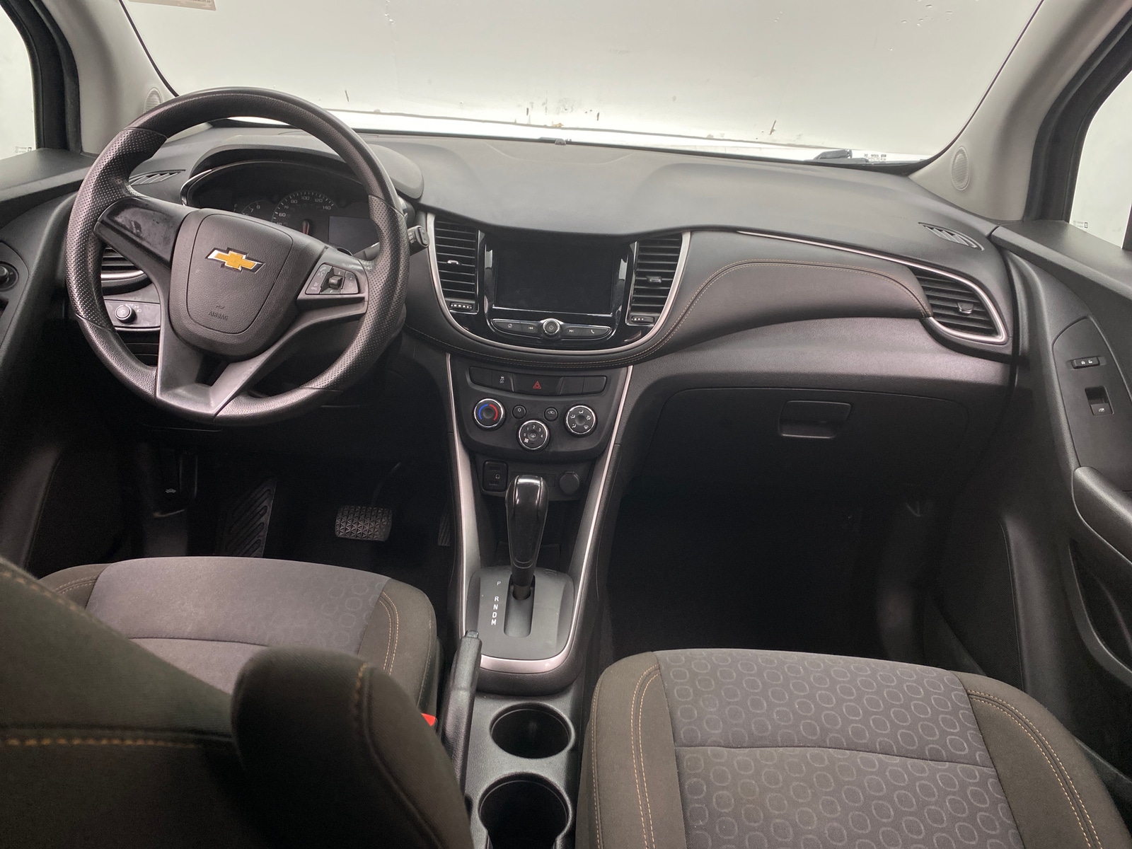 Thumbnail: 2018 Chevrolet Trax - 3