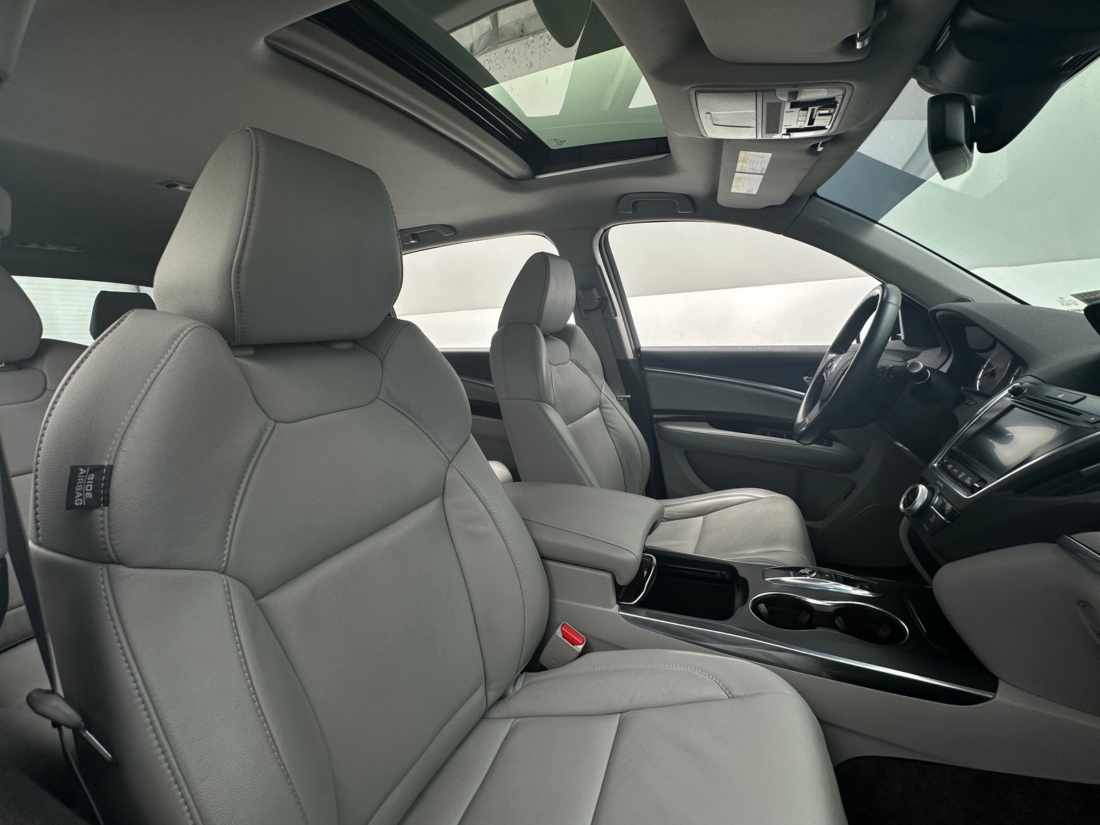 Thumbnail: 2017 Acura MDX - 2