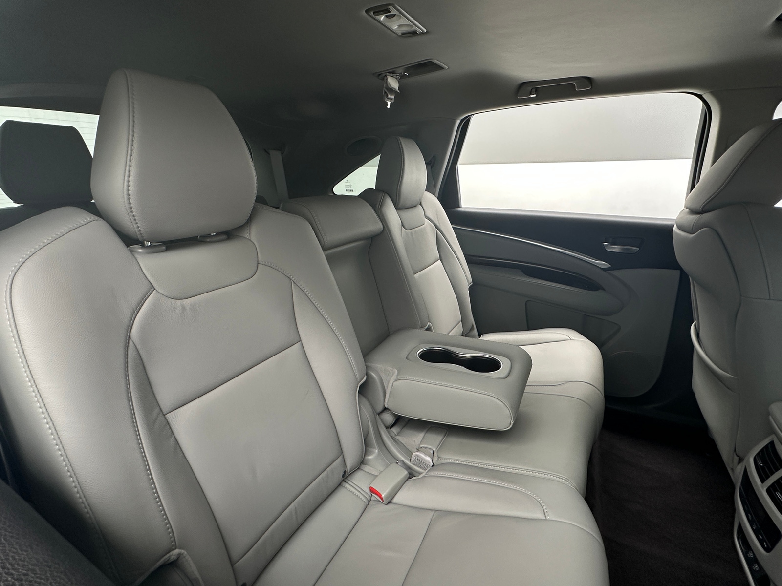 Thumbnail: 2017 Acura MDX - 6
