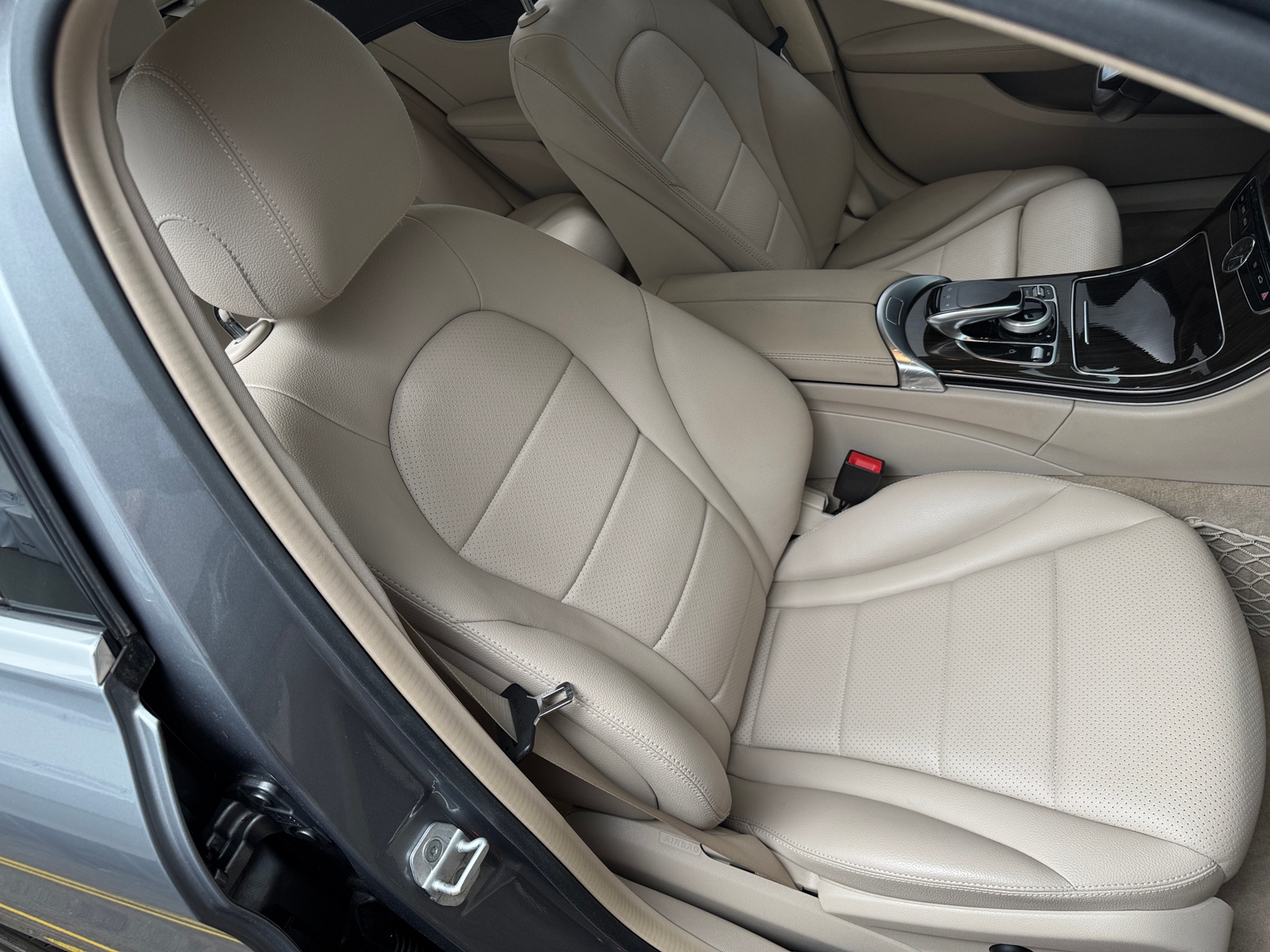 Thumbnail: 2015 Mercedes-Benz C-Class - 2